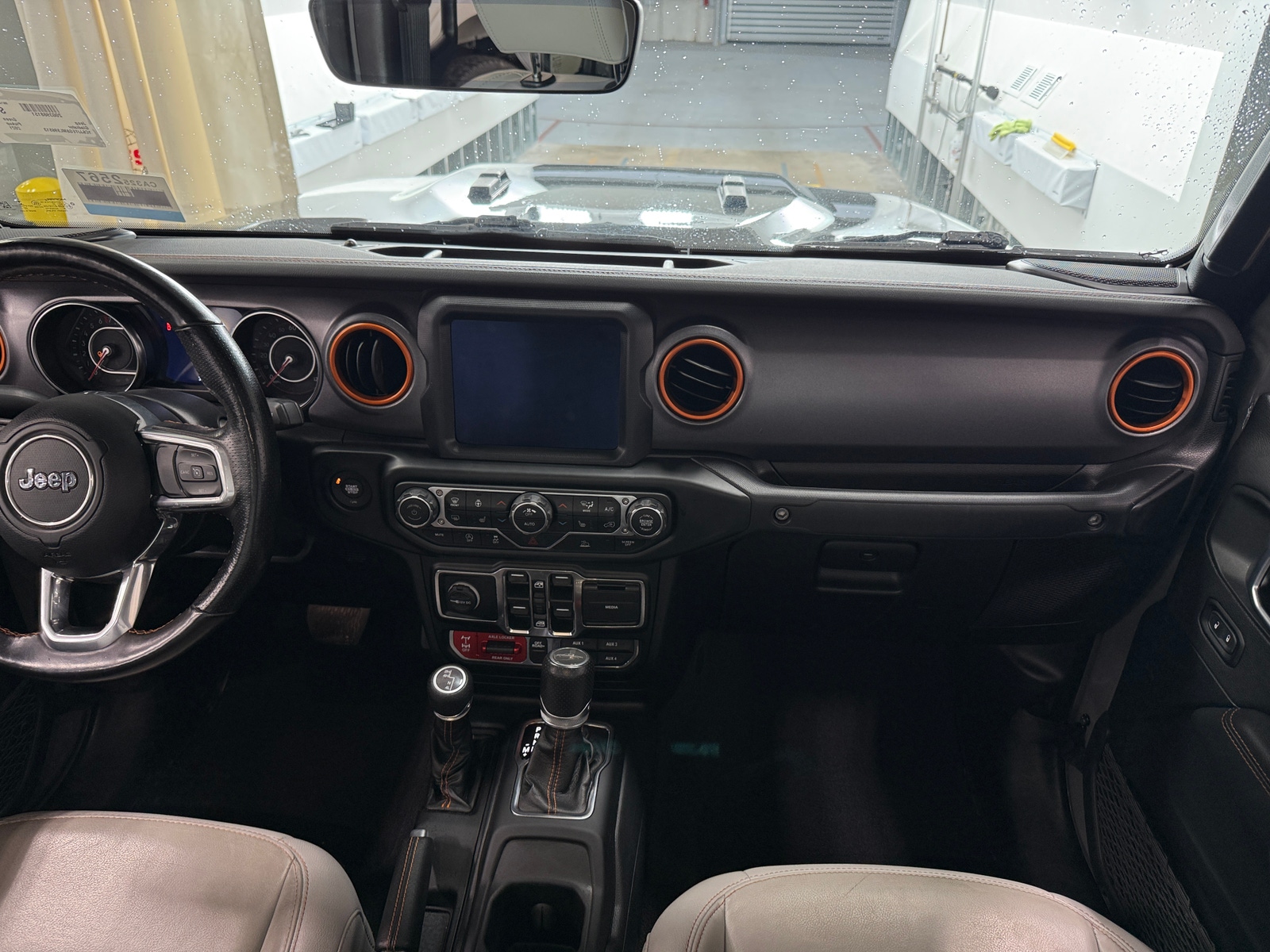 Thumbnail: 2021 Jeep Gladiator - 3