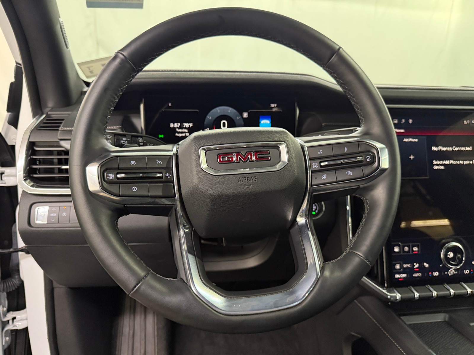 Thumbnail: 2025 GMC Acadia - 5