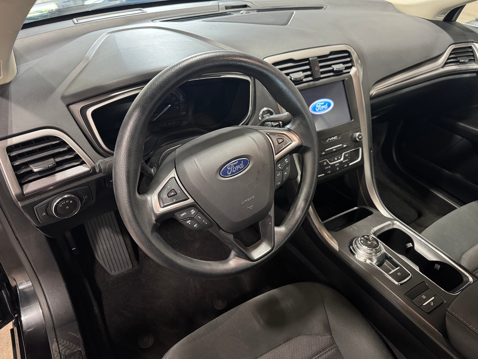 Thumbnail: 2020 Ford Fusion - 3