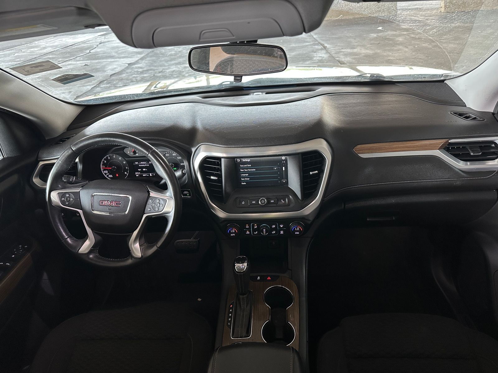 Thumbnail: 2018 GMC Acadia - 3