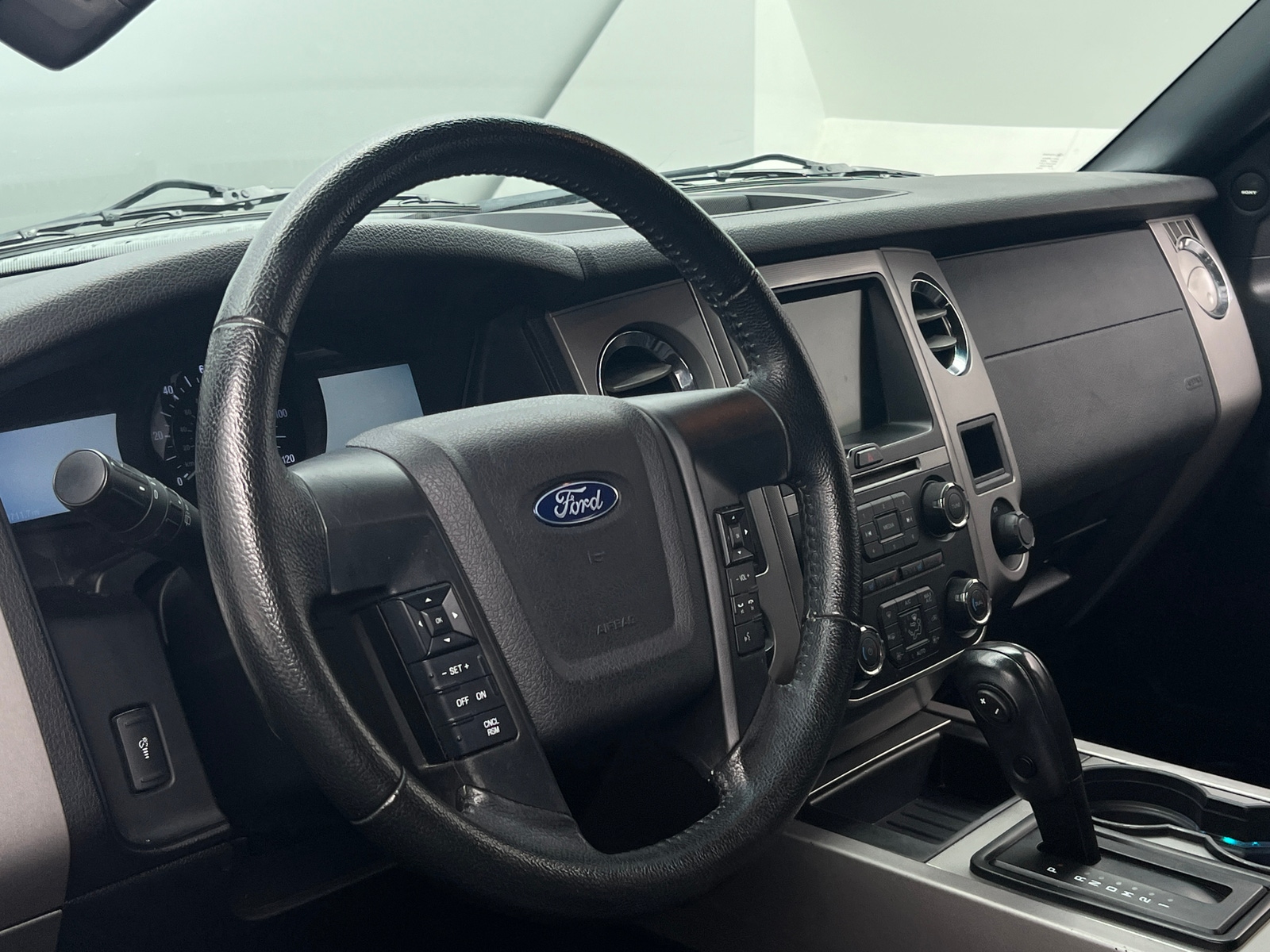 Thumbnail: 2017 Ford Expedition - 4