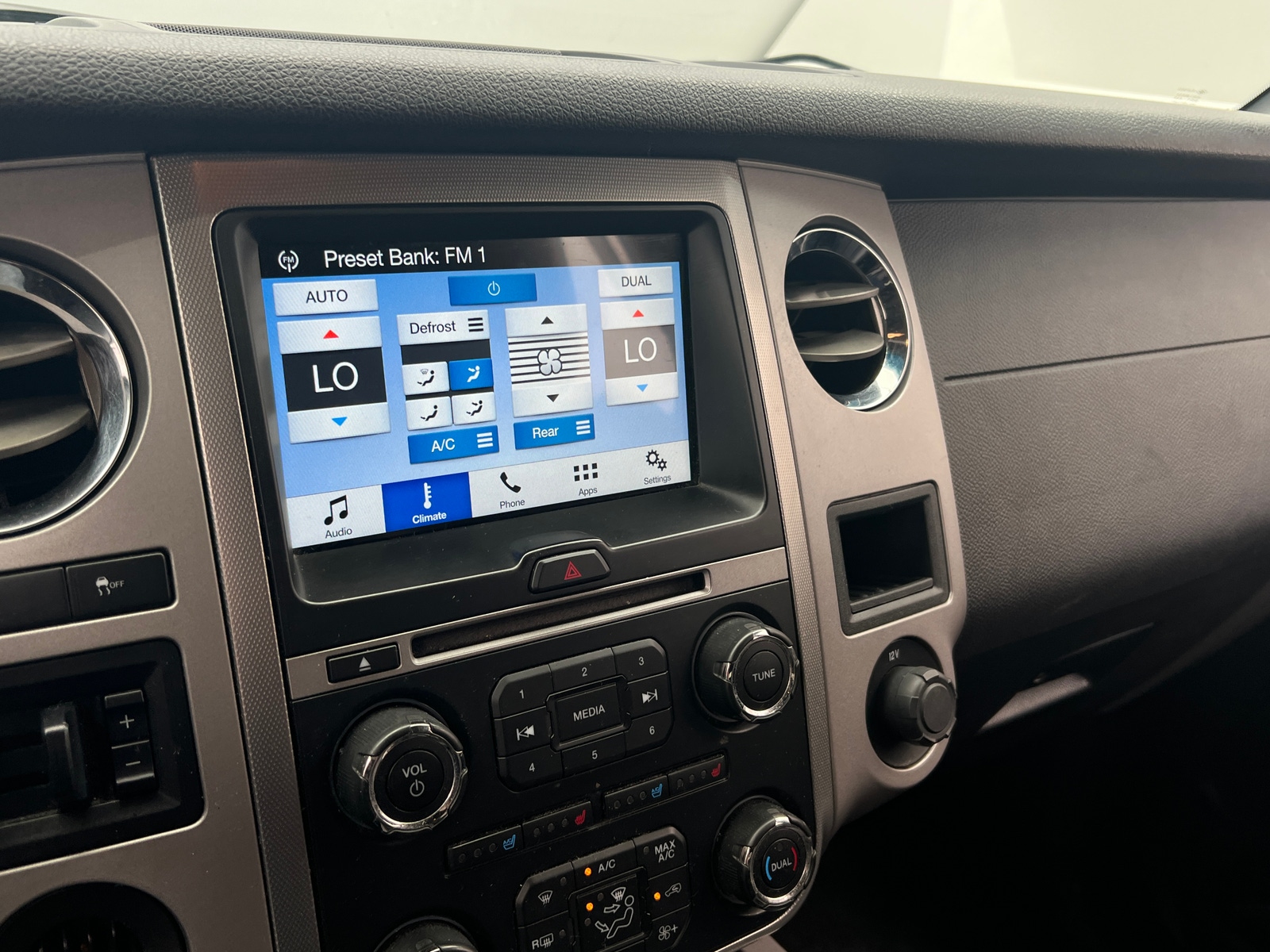 Thumbnail: 2017 Ford Expedition - 3