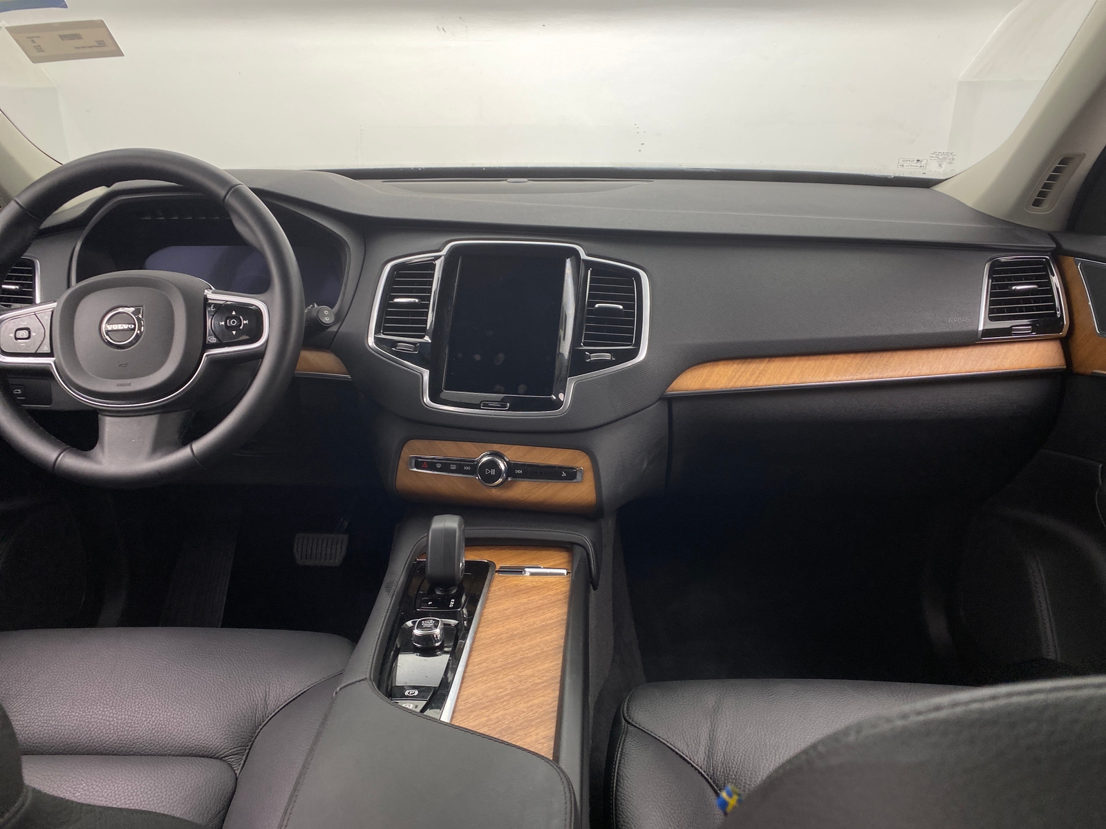 Thumbnail: 2025 Volvo XC90 - 2