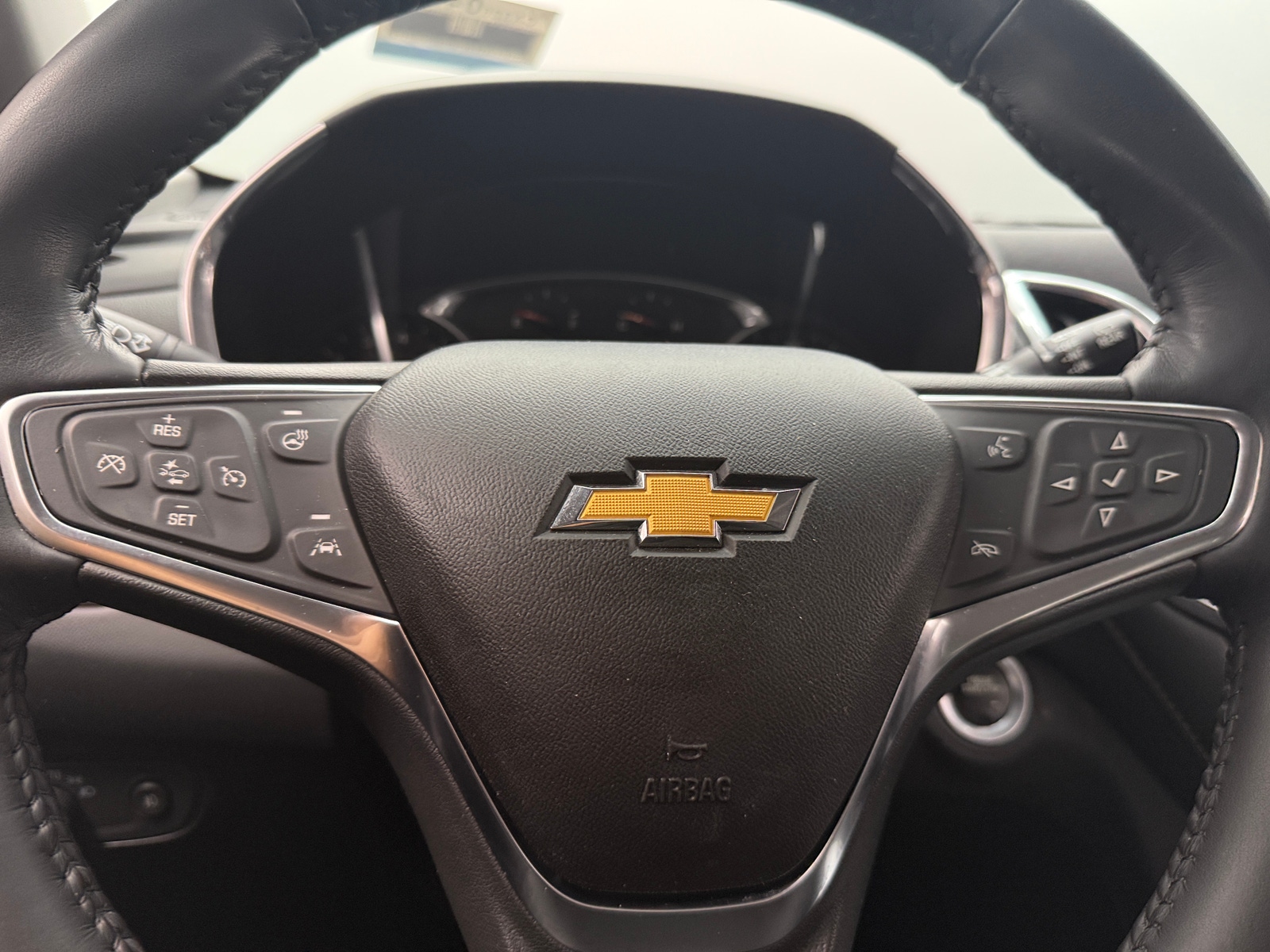Thumbnail: 2018 Chevrolet Equinox - 4
