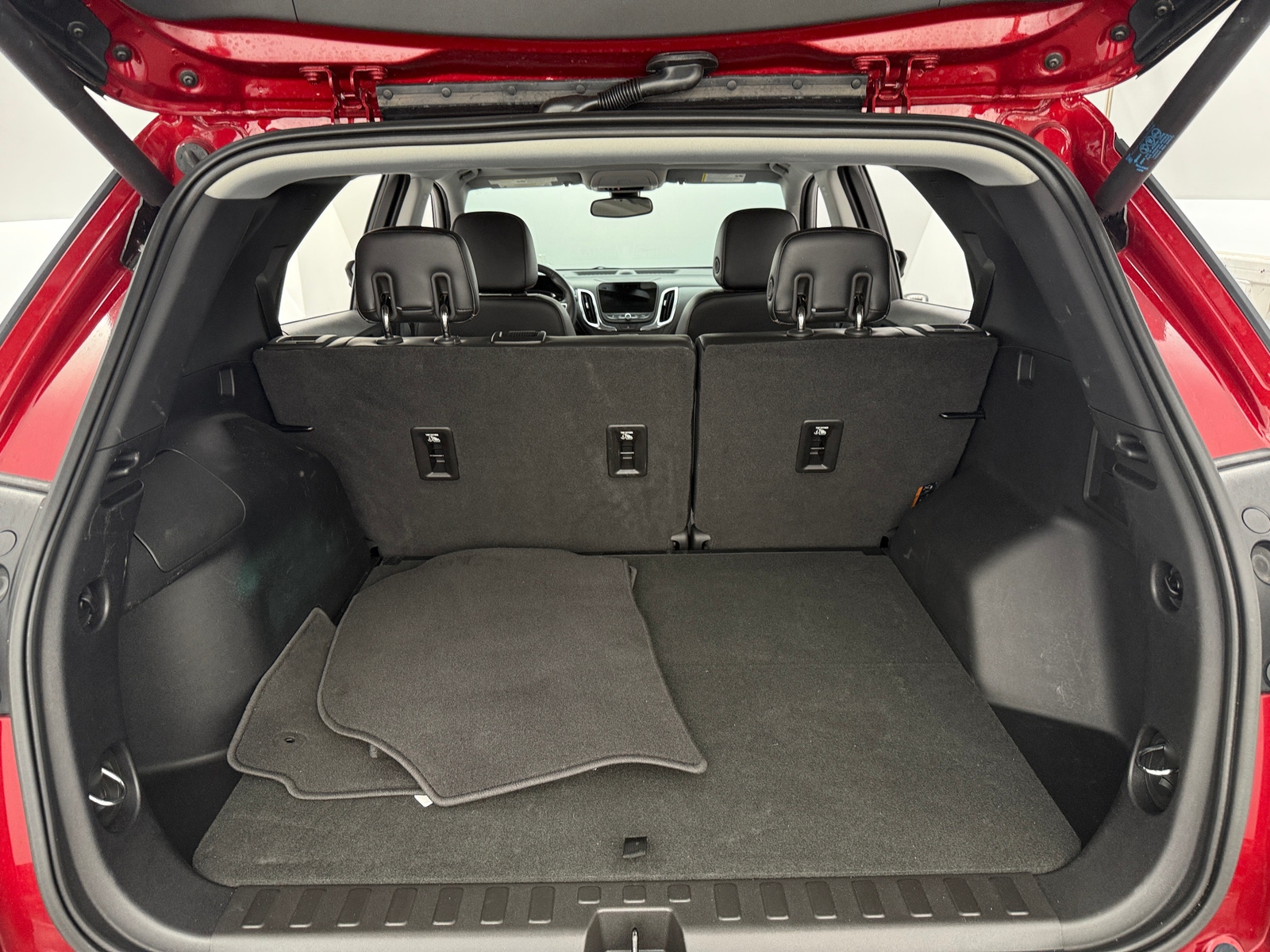 Thumbnail: 2018 Chevrolet Equinox - 6