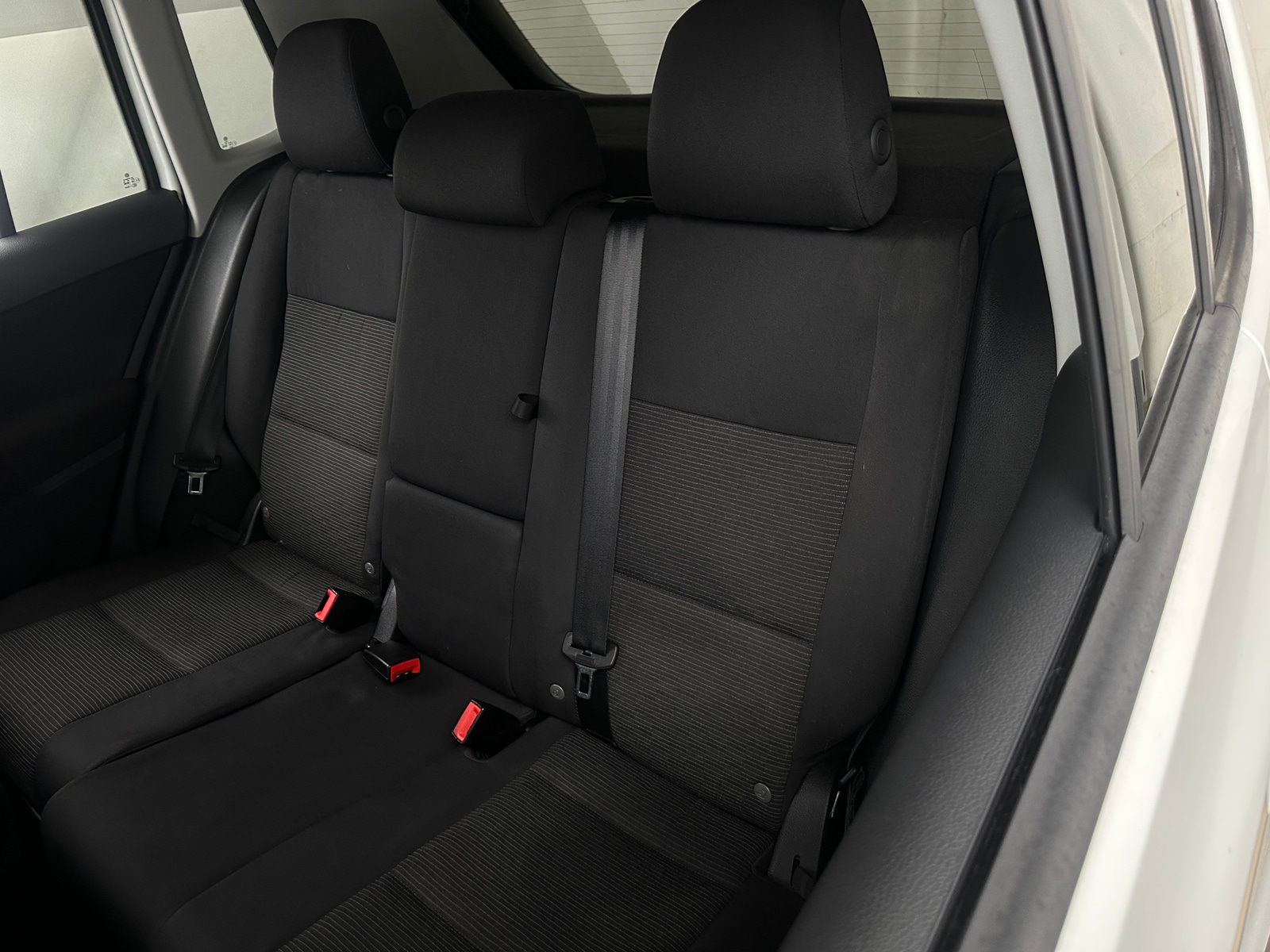 Thumbnail: 2017 Volkswagen Tiguan - 6