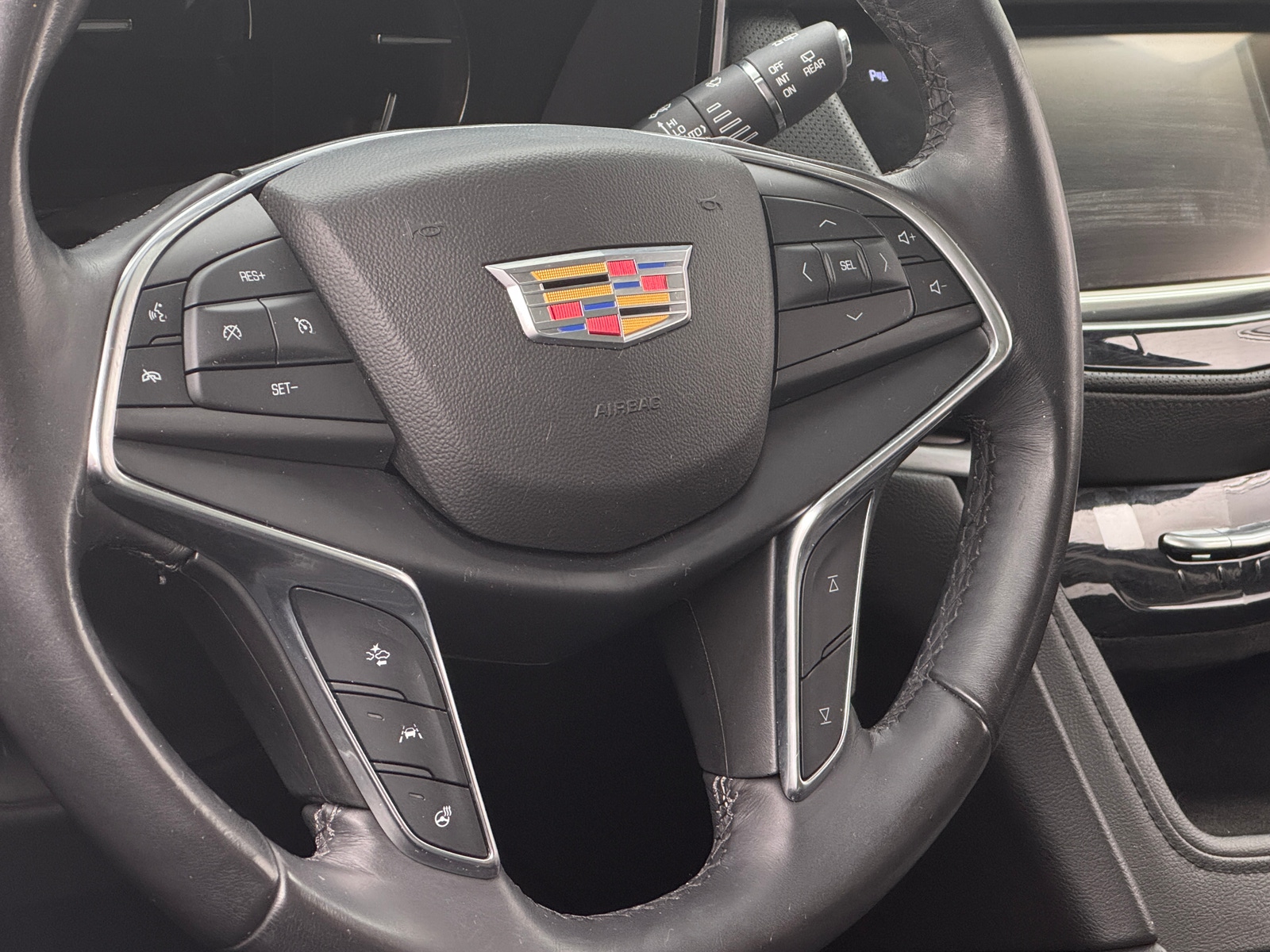 Thumbnail: 2018 Cadillac XT5 - 4