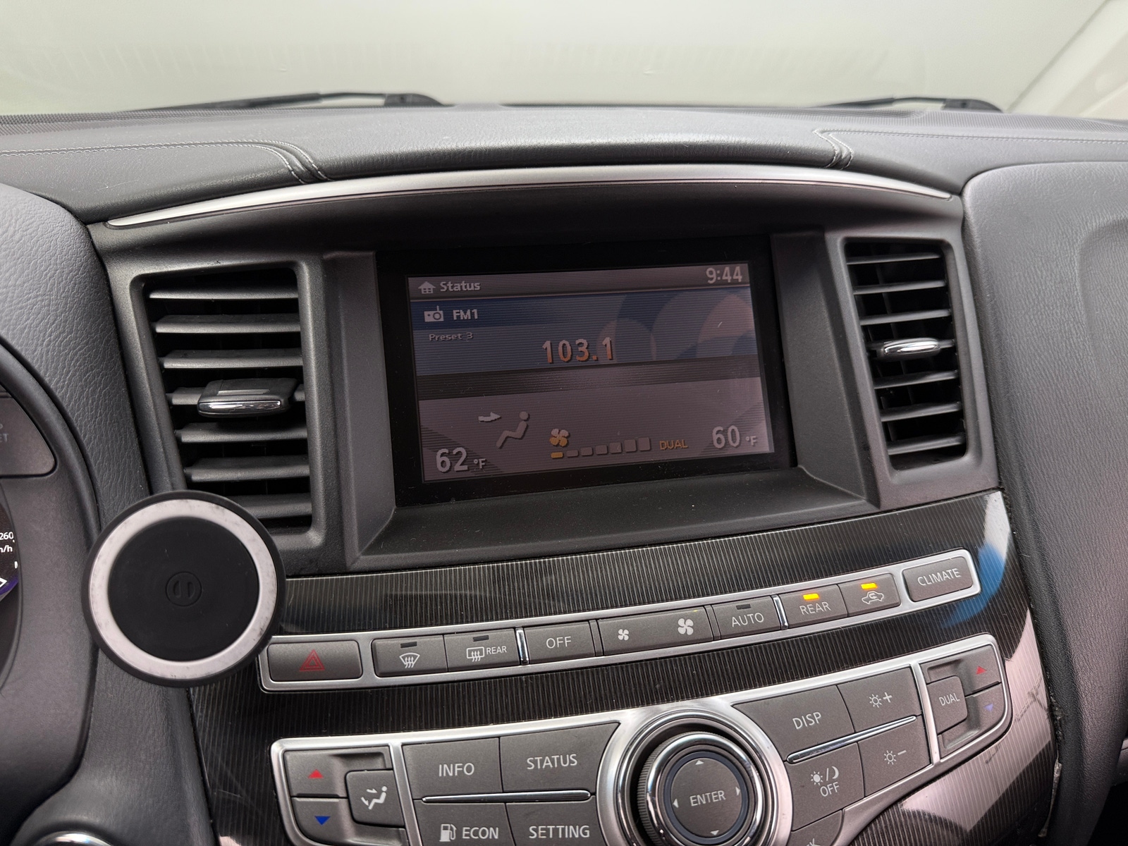 Thumbnail: 2016 INFINITI QX60 - 3