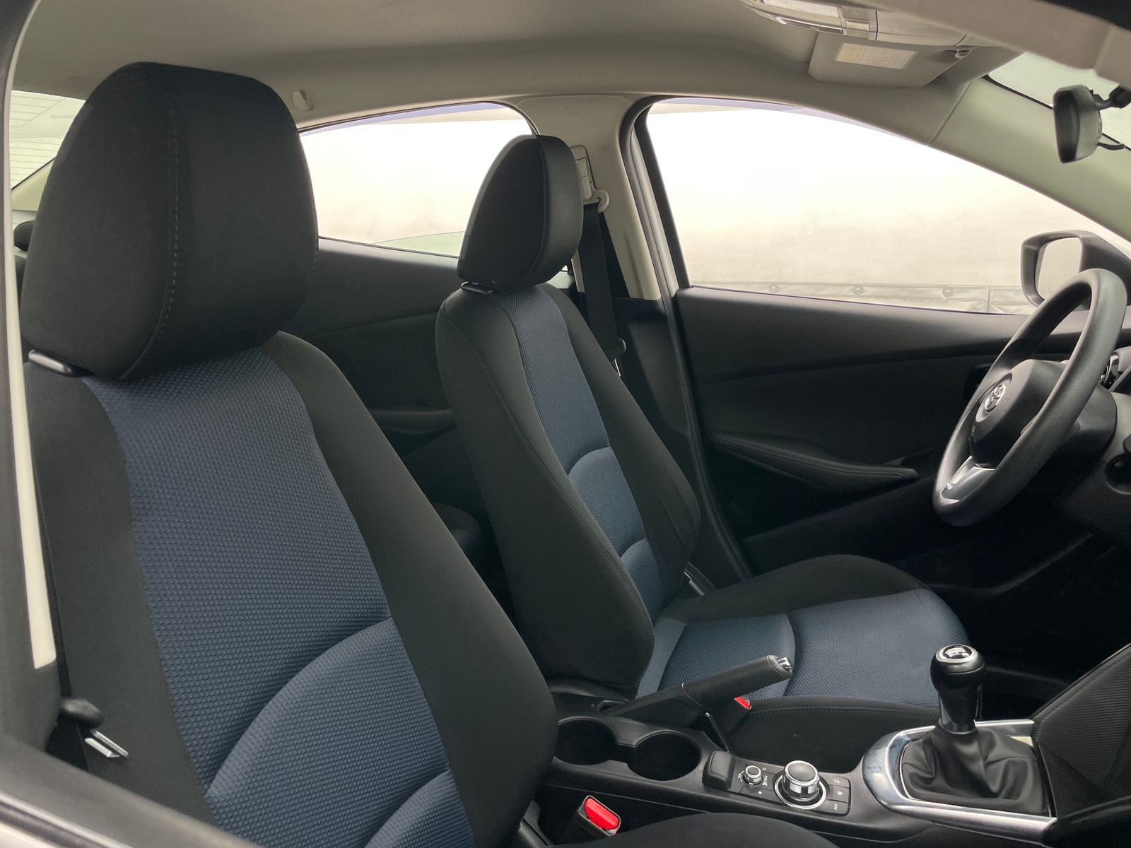 Thumbnail: 2017 Toyota Yaris iA - 2
