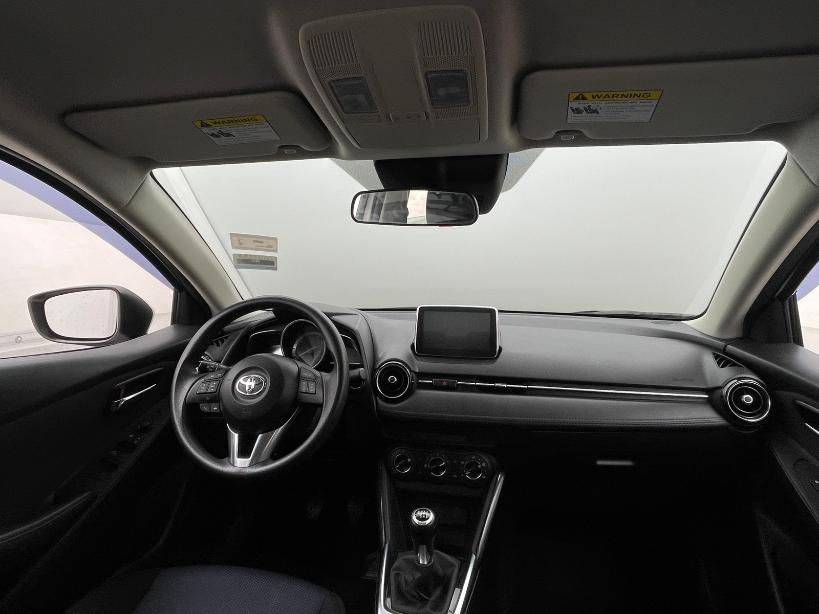 Thumbnail: 2017 Toyota Yaris iA - 3