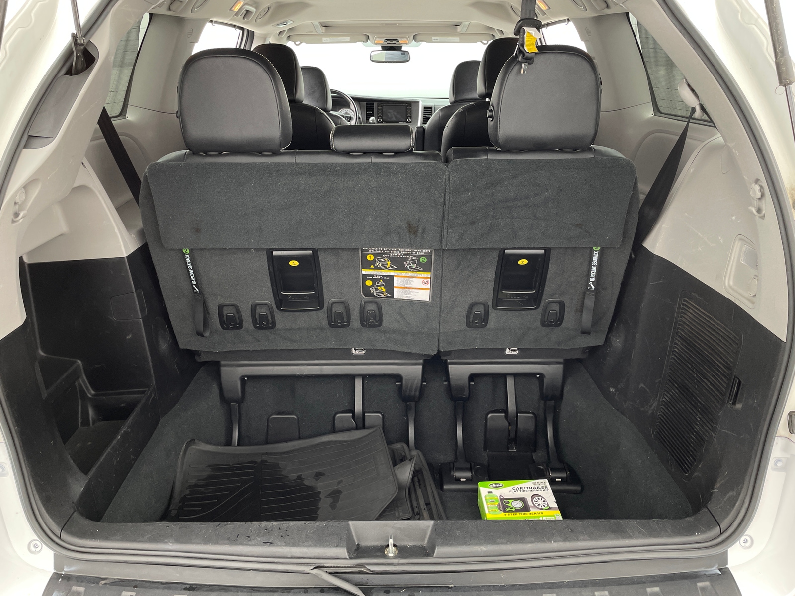 Thumbnail: 2019 Toyota Sienna - 6