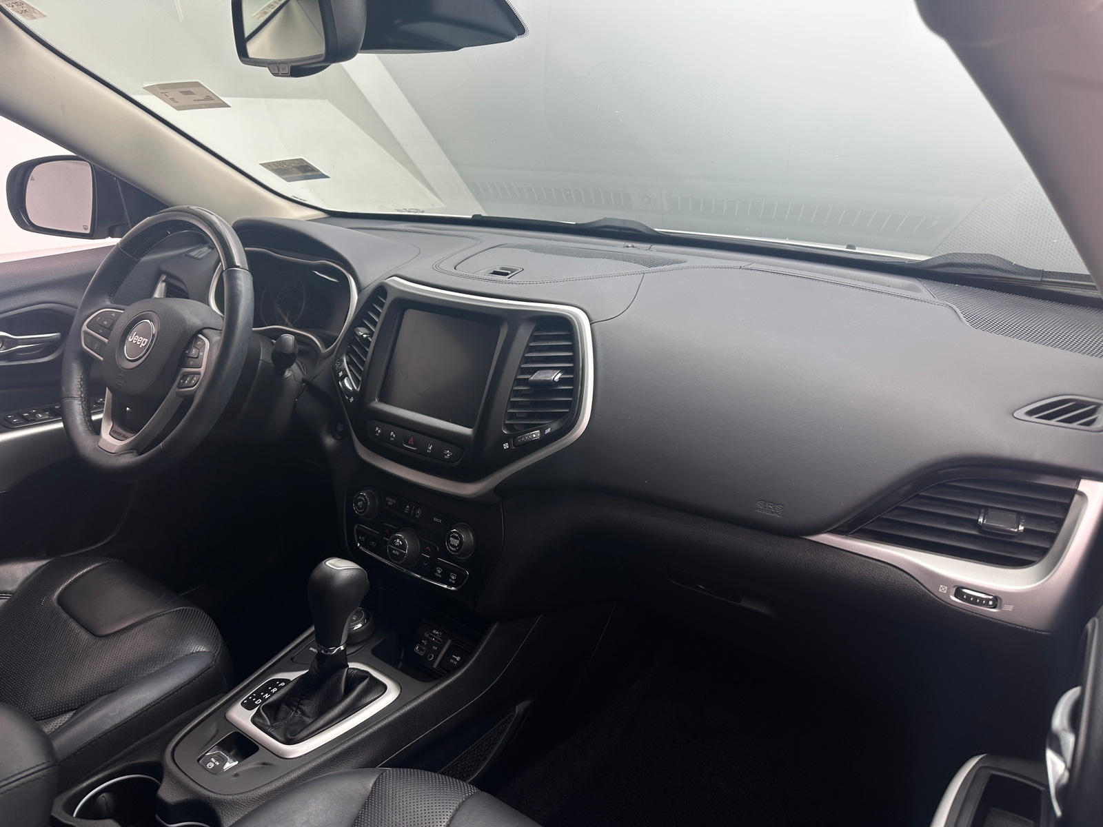 Thumbnail: 2017 Jeep Cherokee - 2