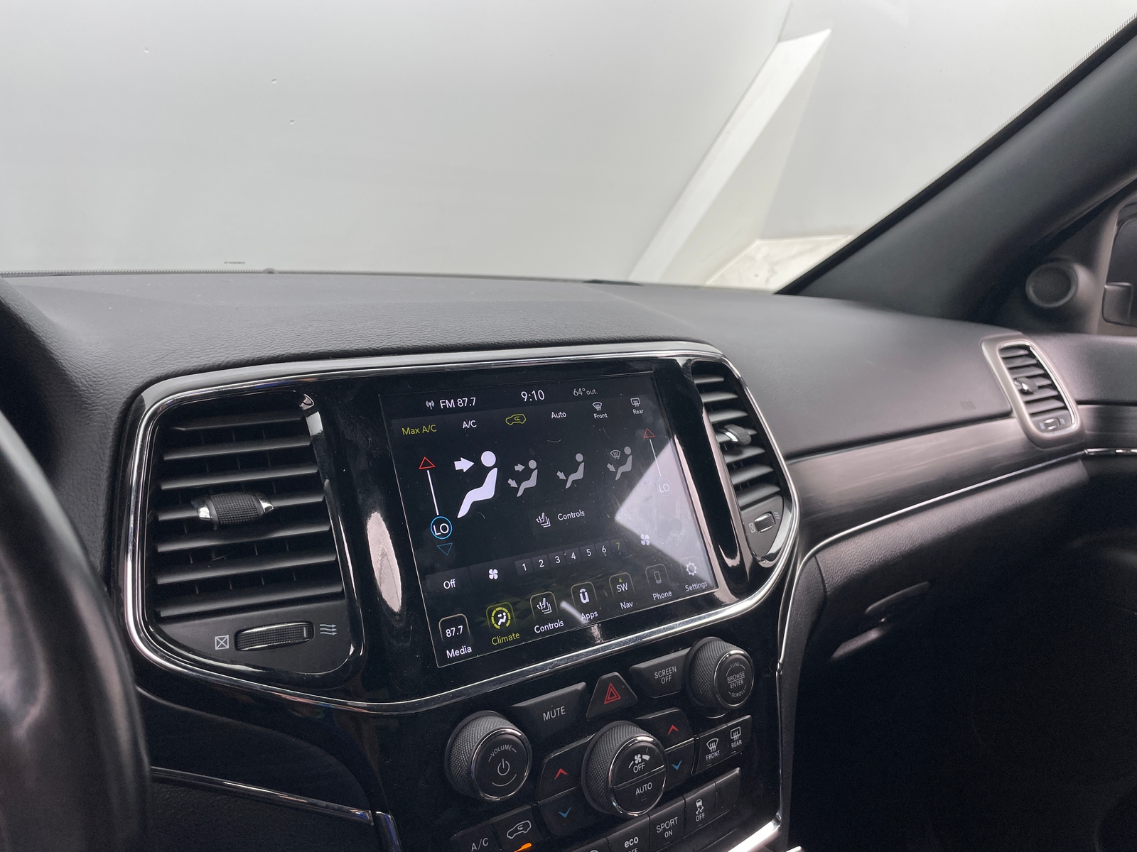Thumbnail: 2020 Jeep Grand Cherokee - 3
