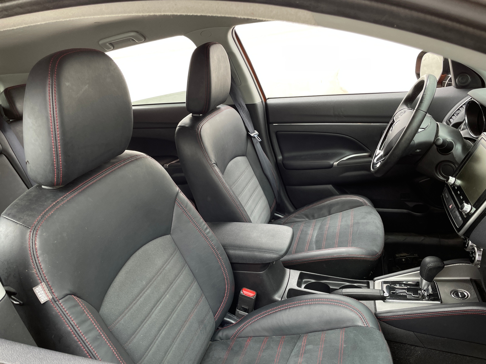 Thumbnail: 2022 Mitsubishi Outlander Sport - 2