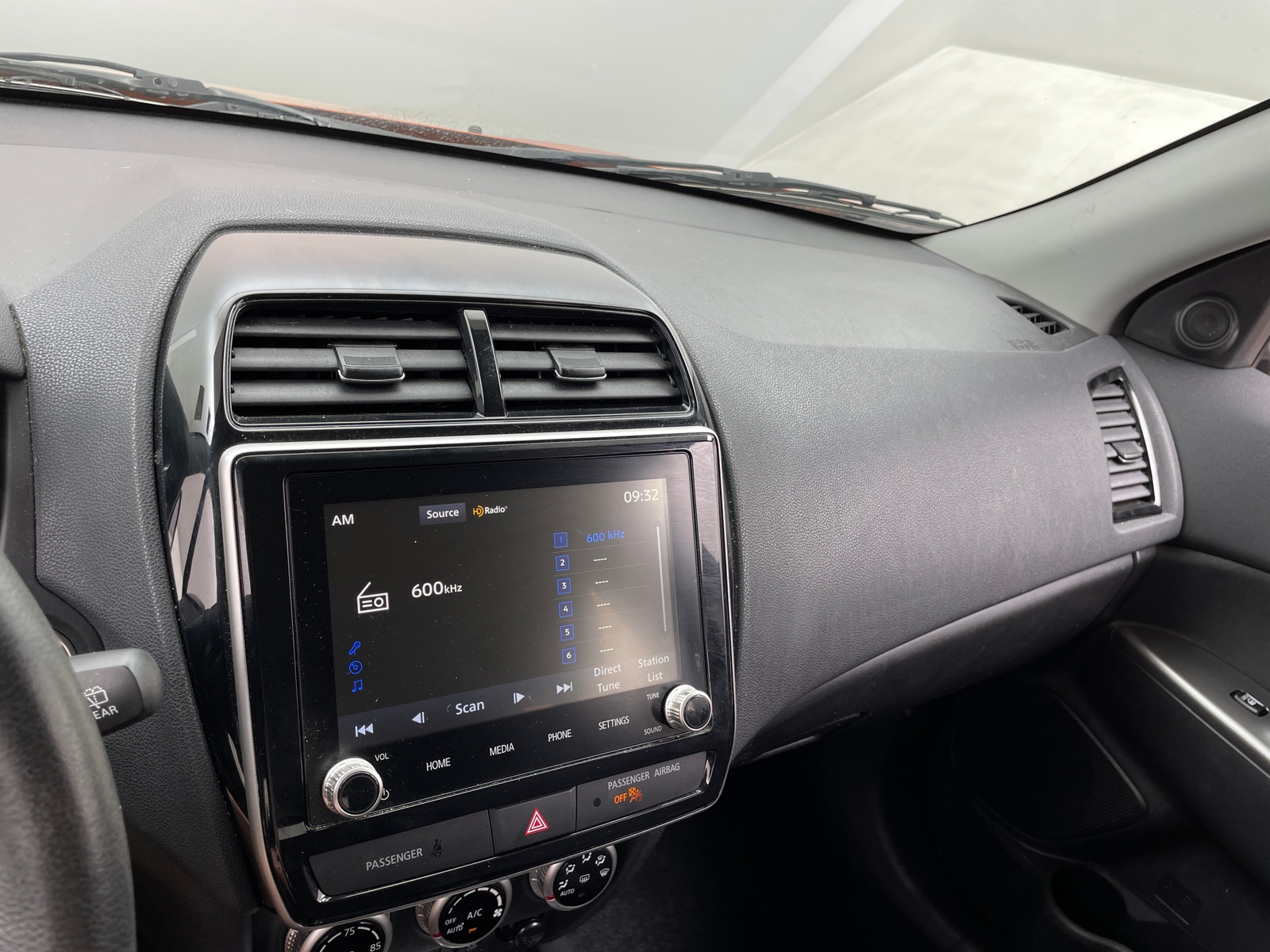 Thumbnail: 2022 Mitsubishi Outlander Sport - 4