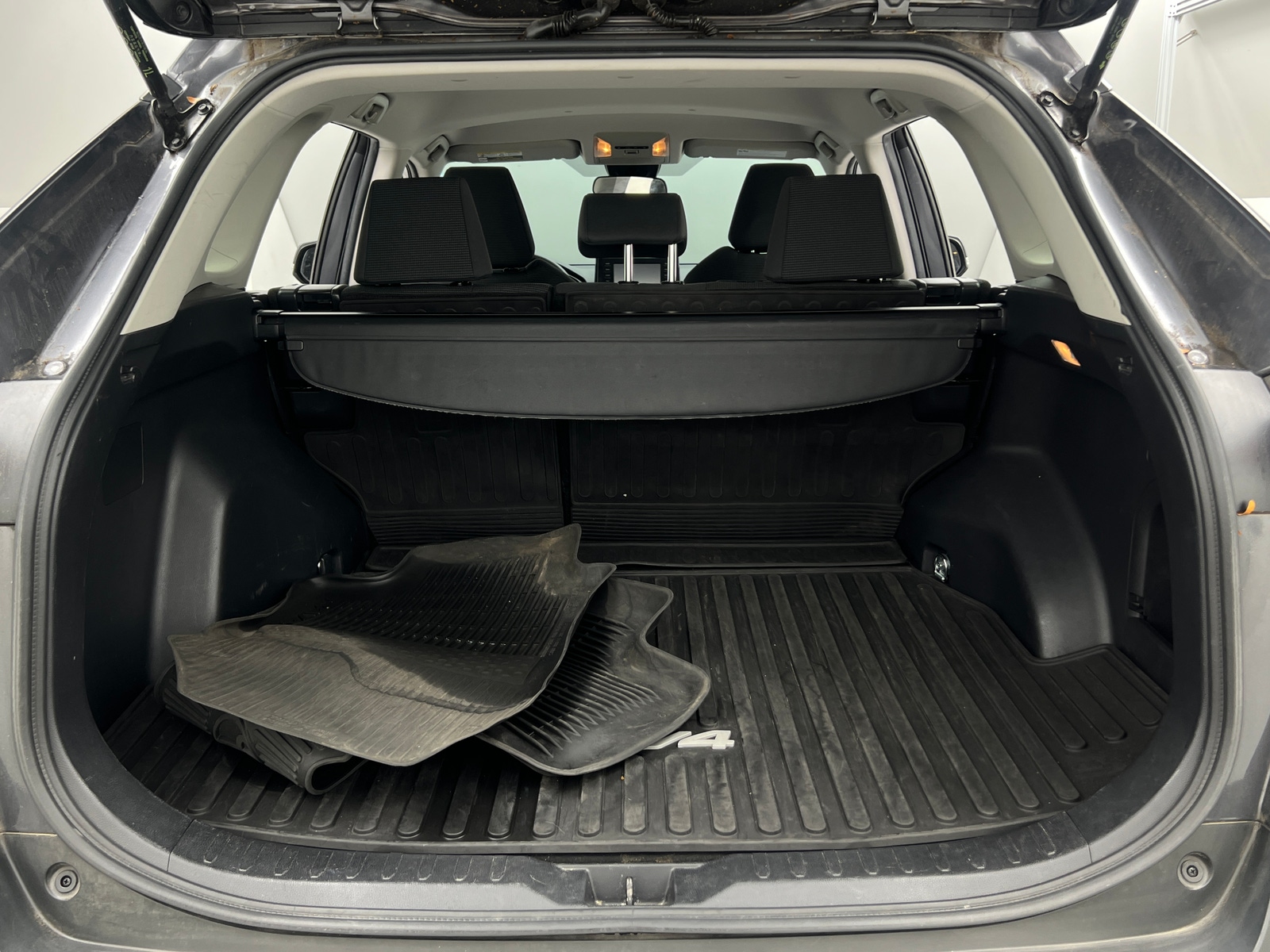 Thumbnail: 2021 Toyota RAV4 - 7