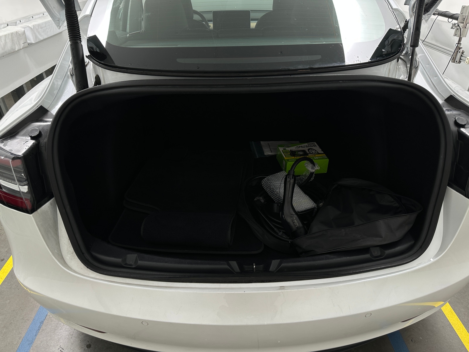 Thumbnail: 2022 Tesla Model 3 - 6