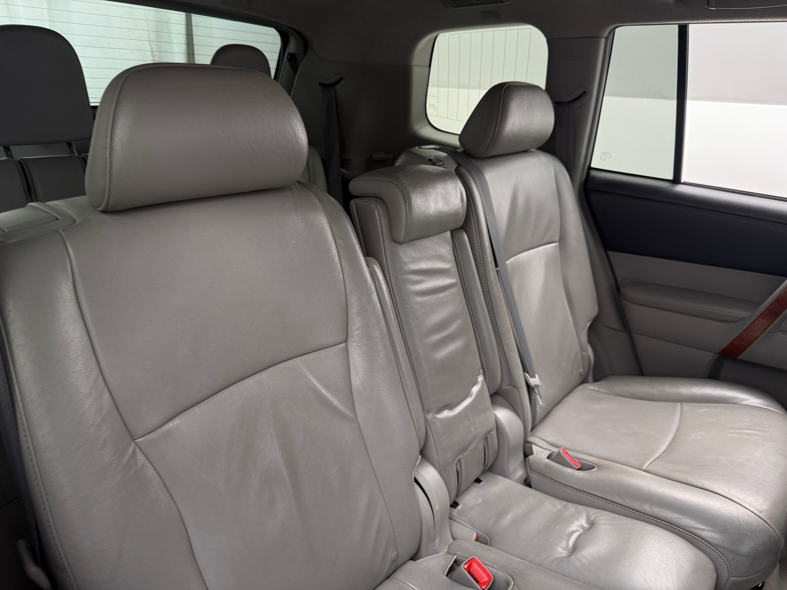 Thumbnail: 2010 Toyota Highlander - 5