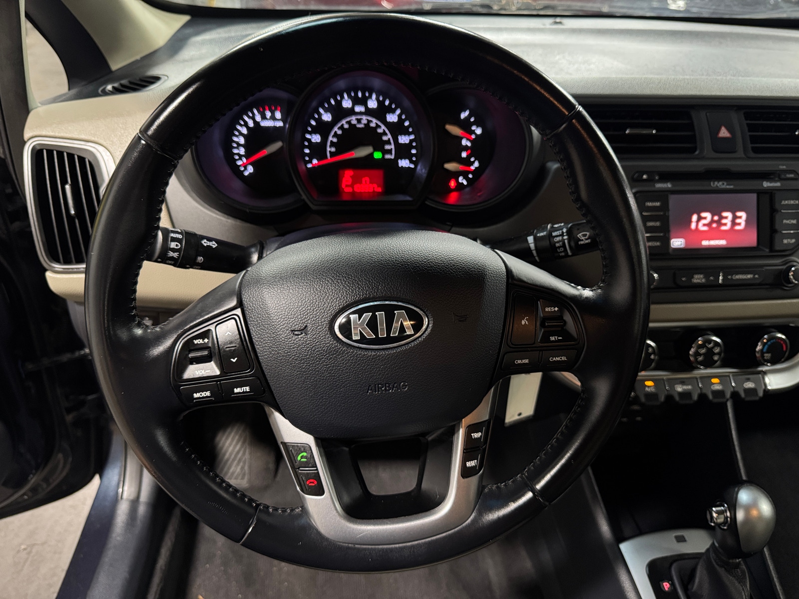 Thumbnail: 2015 Kia Rio - 5