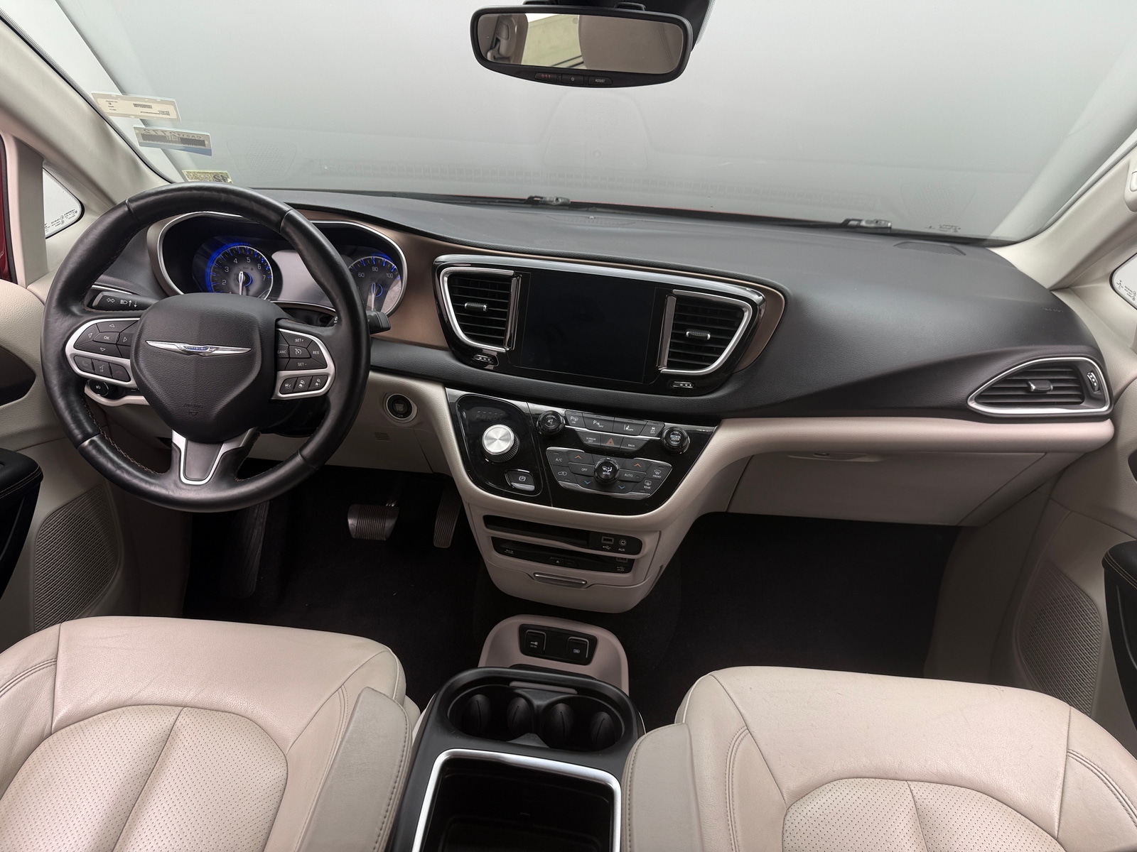 Thumbnail: 2017 Chrysler Pacifica - 2