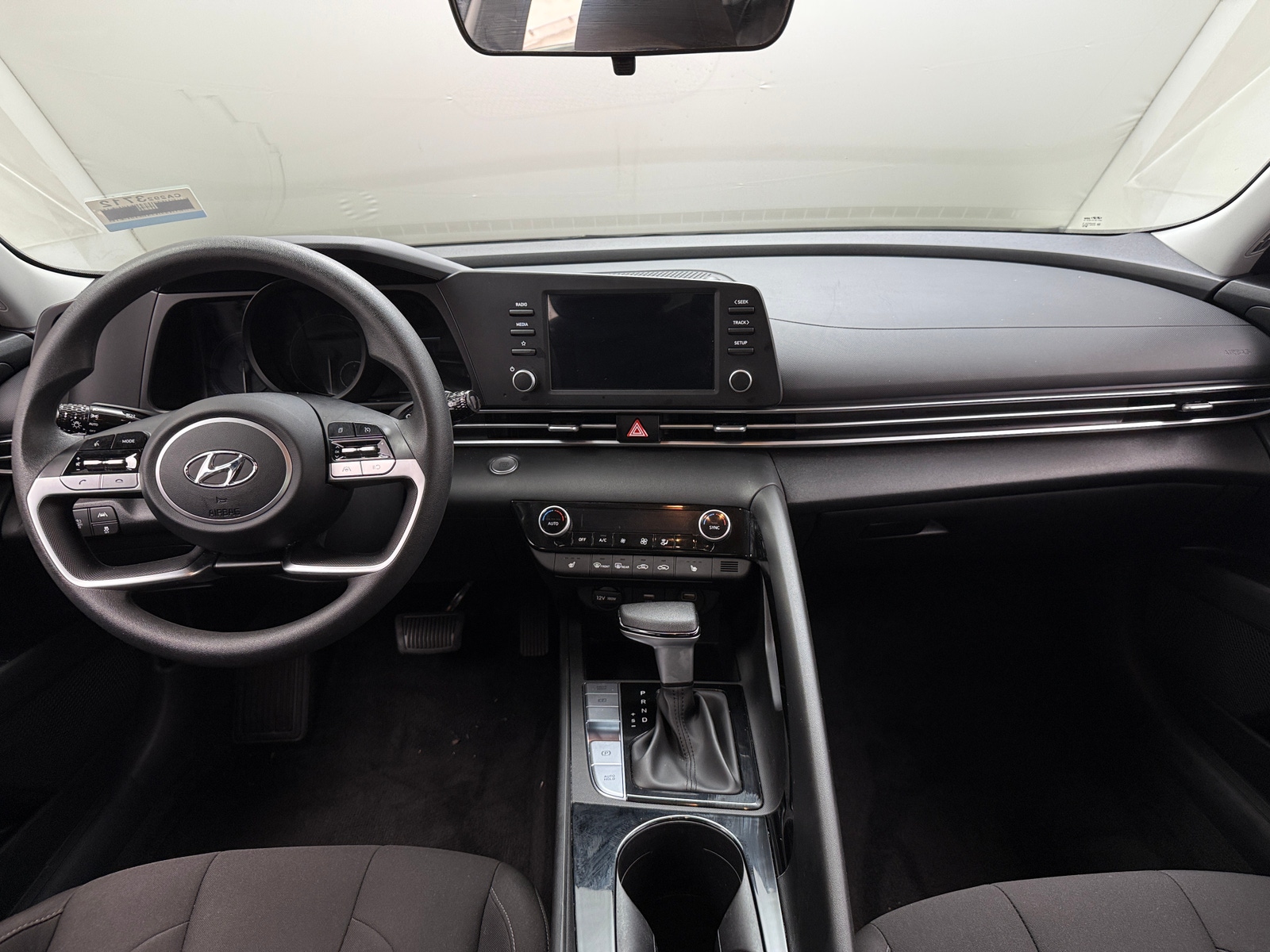 Thumbnail: 2023 Hyundai Elantra - 3