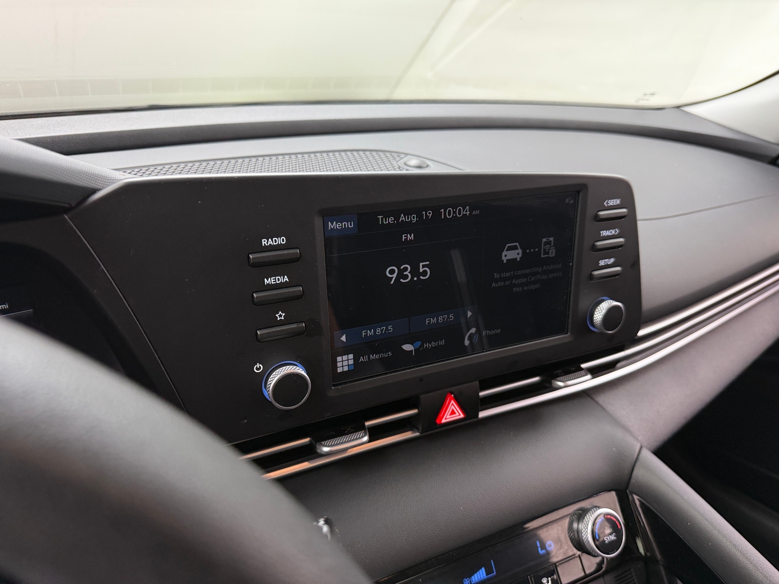 Thumbnail: 2023 Hyundai Elantra - 4