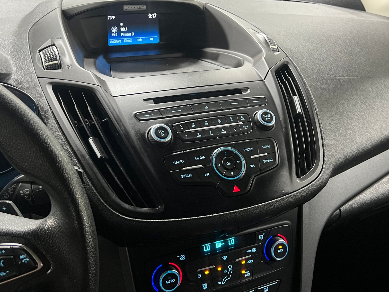 Thumbnail: 2017 Ford Escape - 4