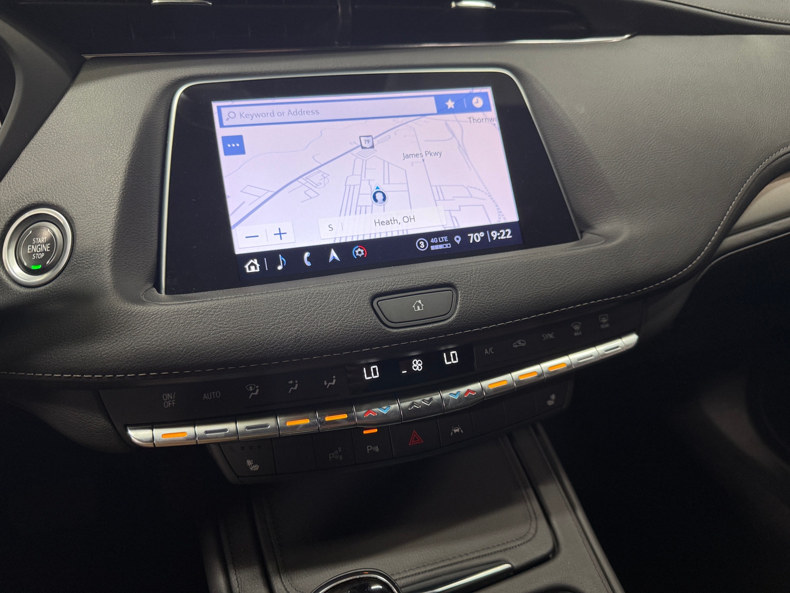 Thumbnail: 2022 Cadillac XT4 - 3