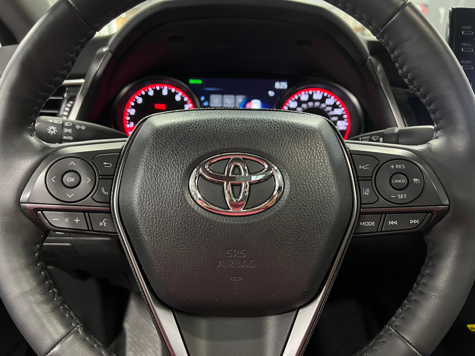 Thumbnail: 2023 Toyota Camry - 4