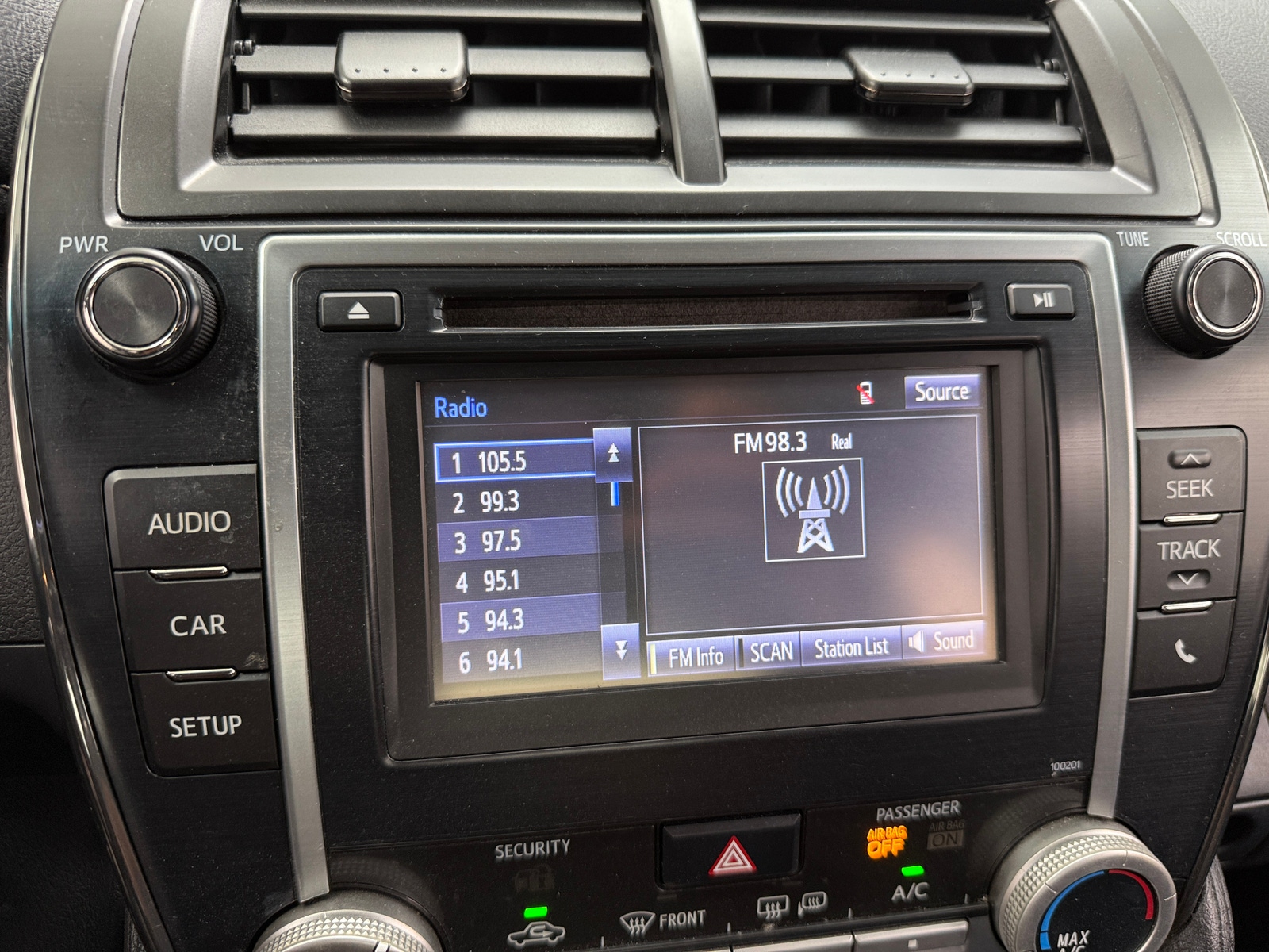 Thumbnail: 2014 Toyota Camry - 4
