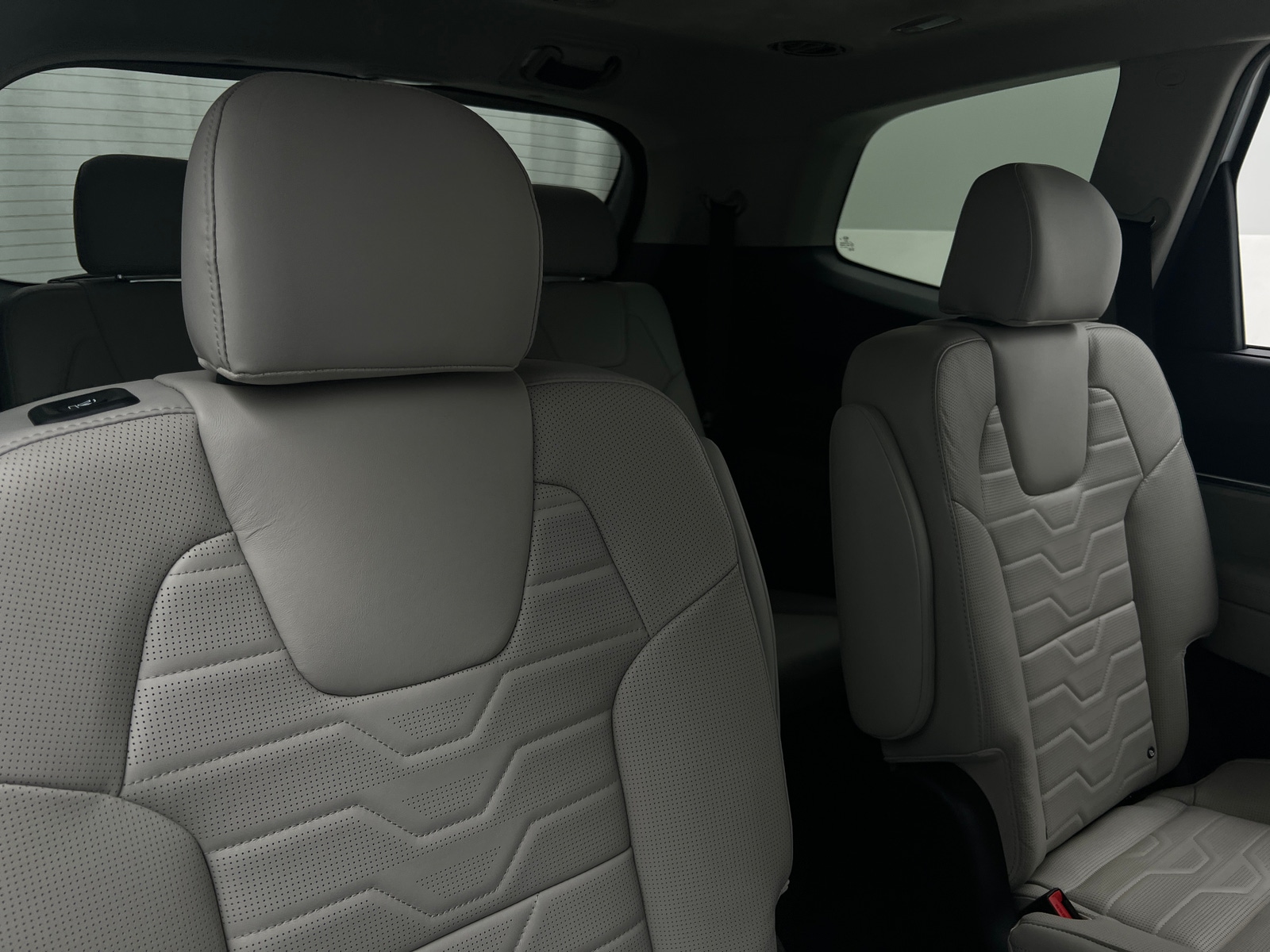 Thumbnail: 2020 Kia Telluride - 6