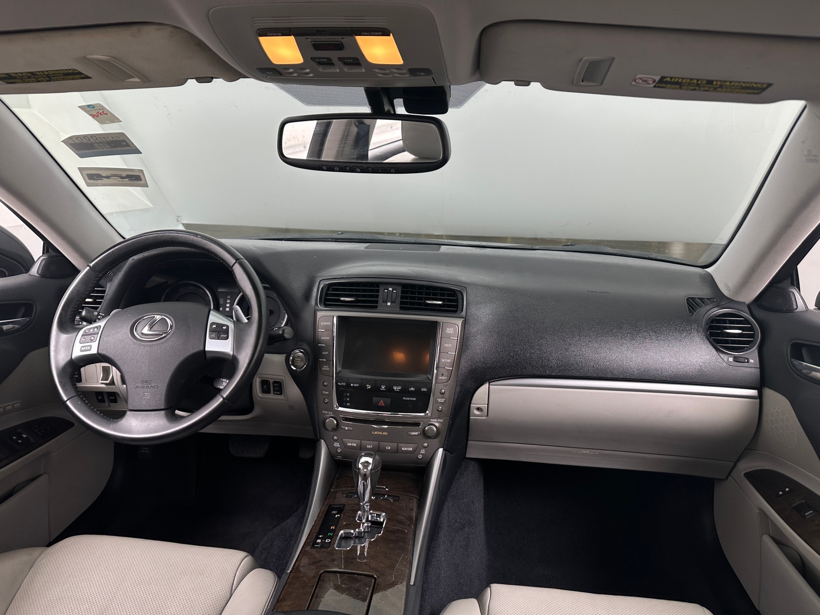 Thumbnail: 2011 Lexus IS - 2