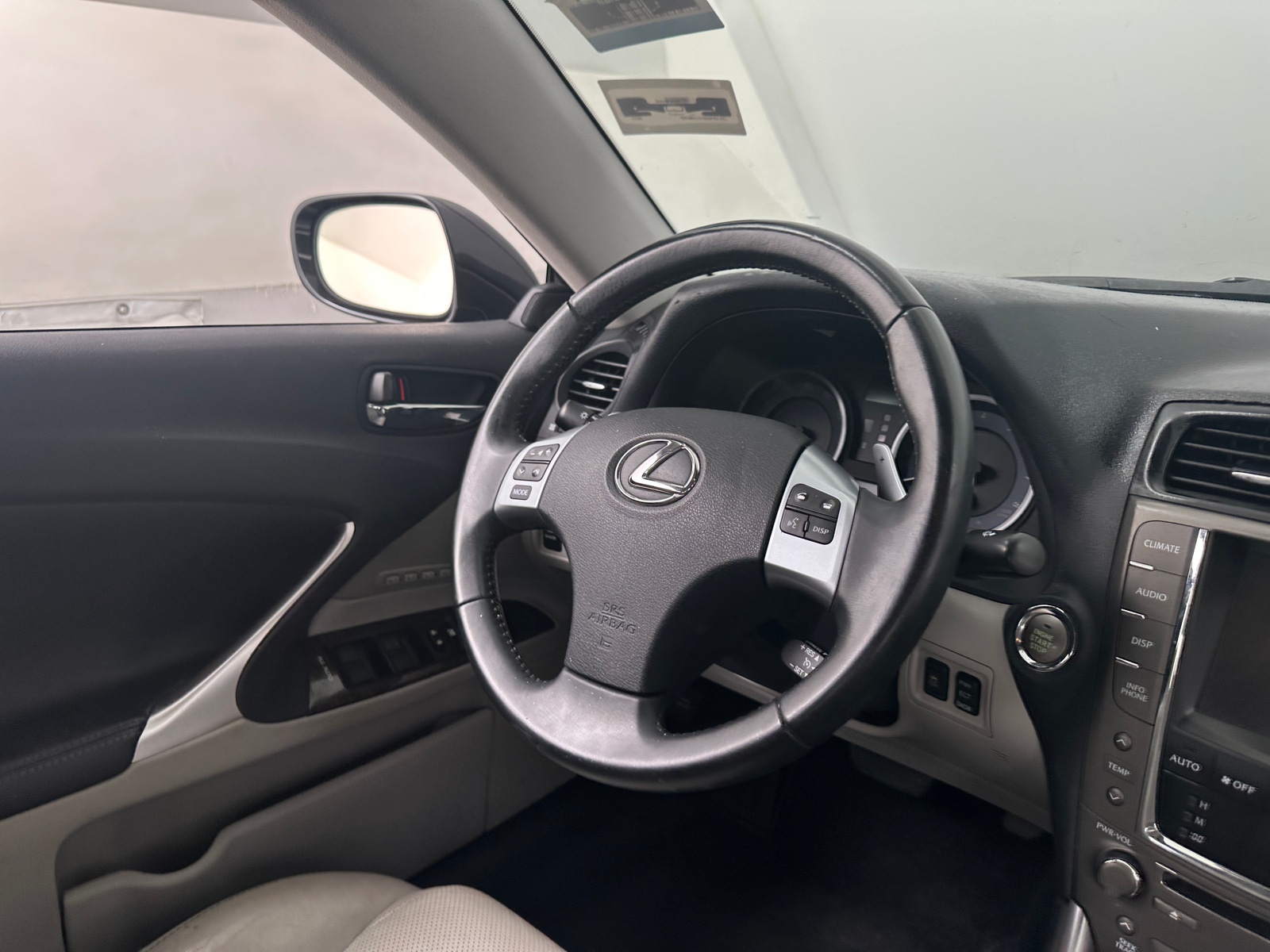 Thumbnail: 2011 Lexus IS - 4