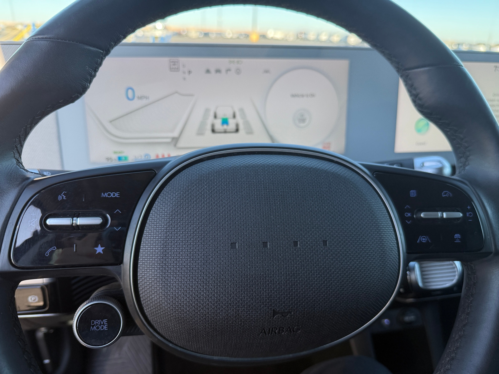 Thumbnail: 2023 Hyundai Ioniq 5 - 4