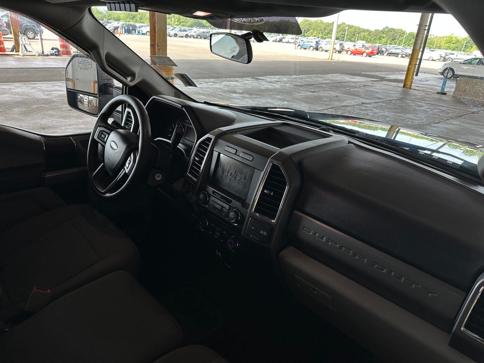 Thumbnail: 2018 Ford Econoline - 3