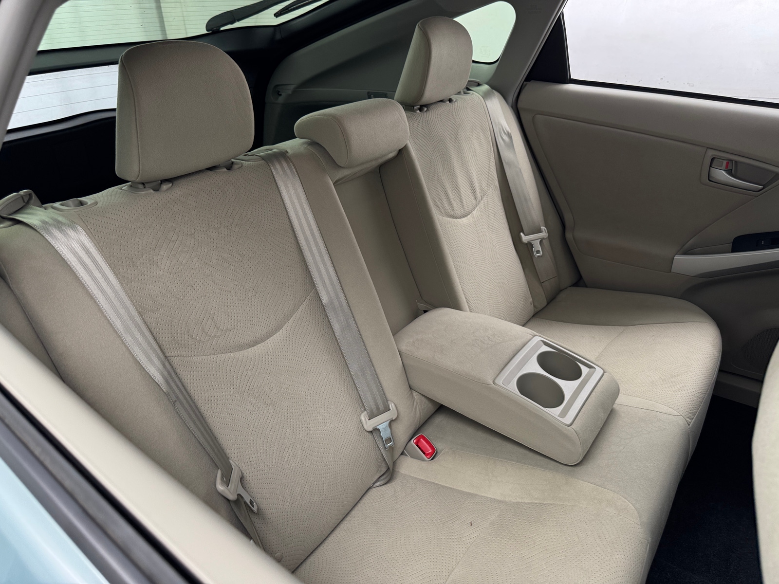 Thumbnail: 2015 Toyota Prius - 6