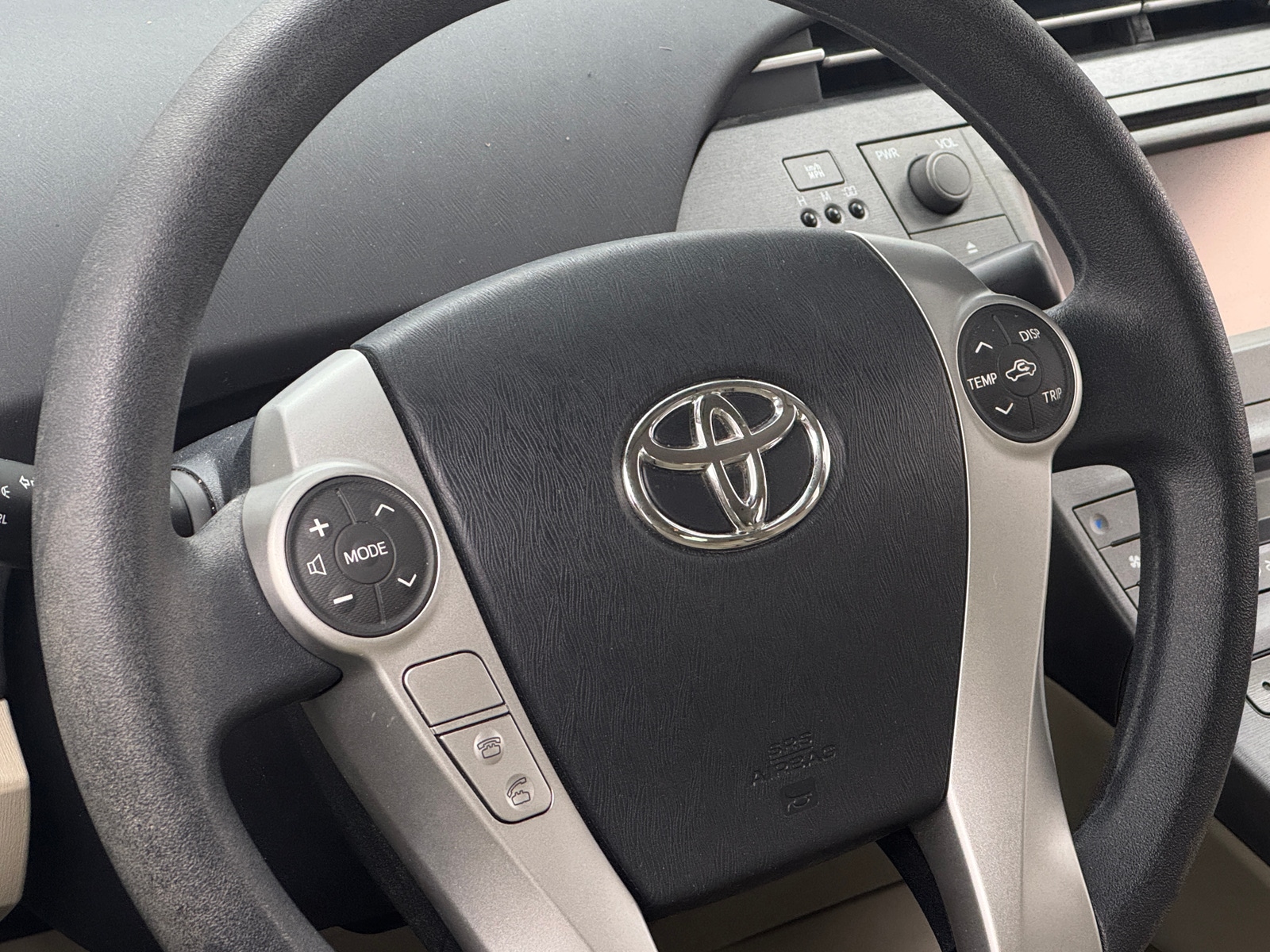 Thumbnail: 2015 Toyota Prius - 5