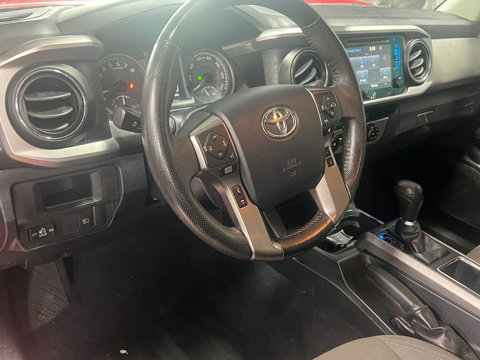 Thumbnail: 2018 Toyota Tacoma - 3