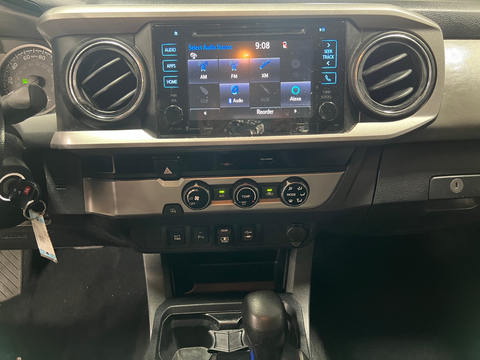 Thumbnail: 2018 Toyota Tacoma - 4