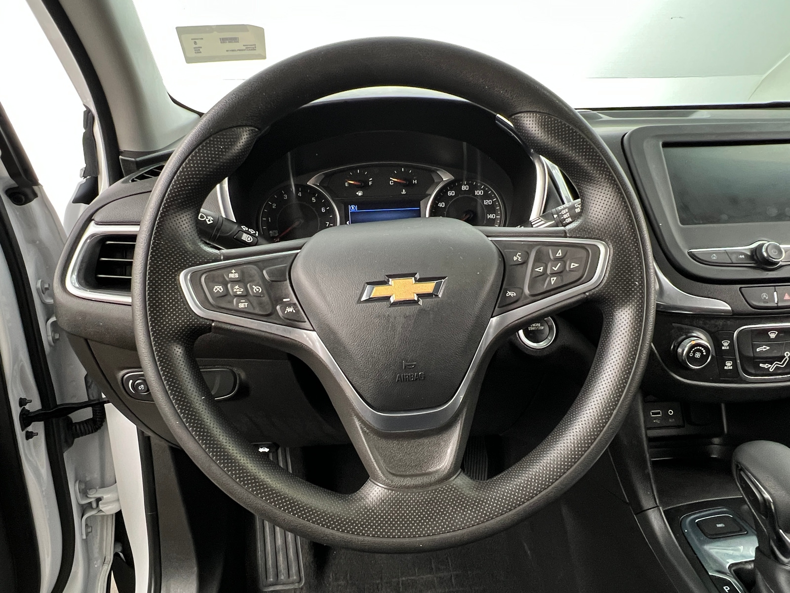 Thumbnail: 2023 Chevrolet Equinox - 5