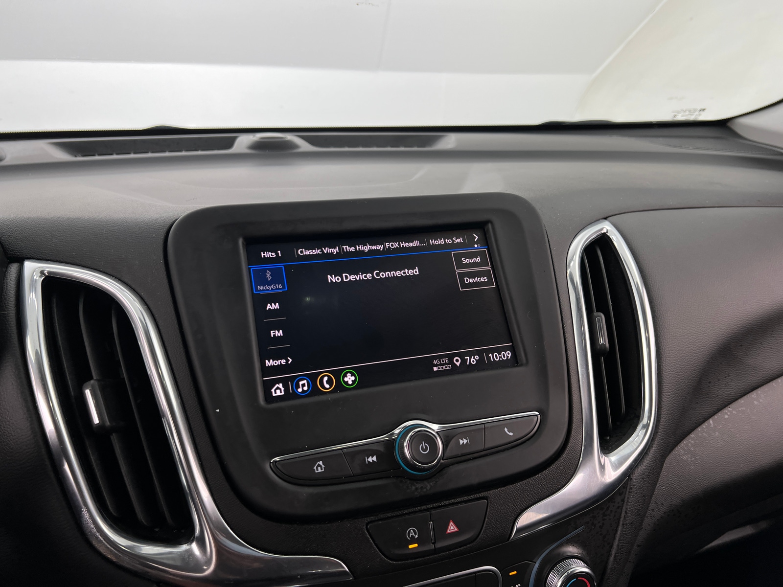 Thumbnail: 2023 Chevrolet Equinox - 4