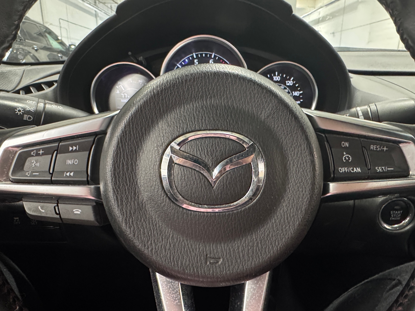 Thumbnail: 2016 Mazda MX-5 Miata - 5