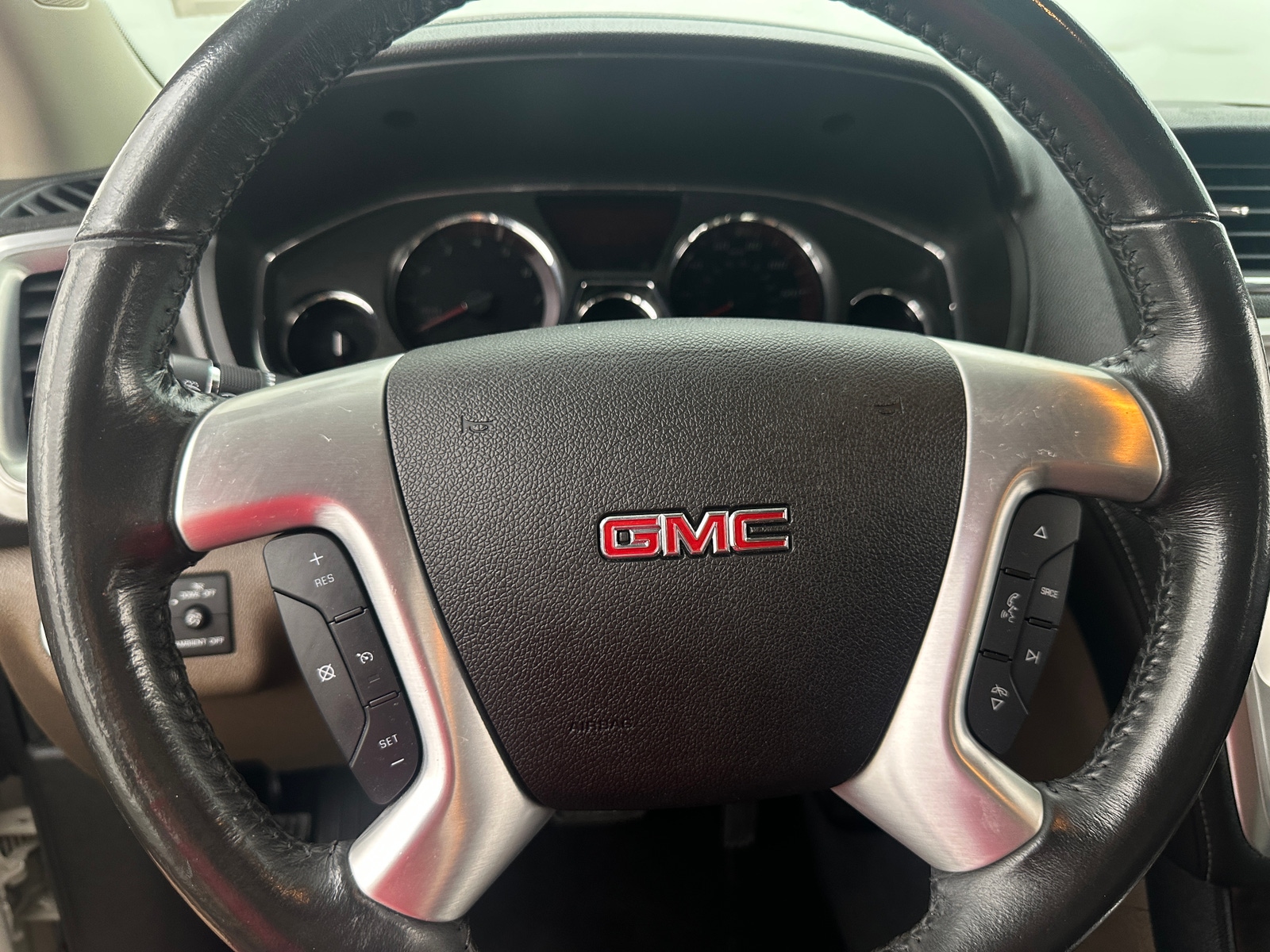 Thumbnail: 2013 GMC Acadia - 4