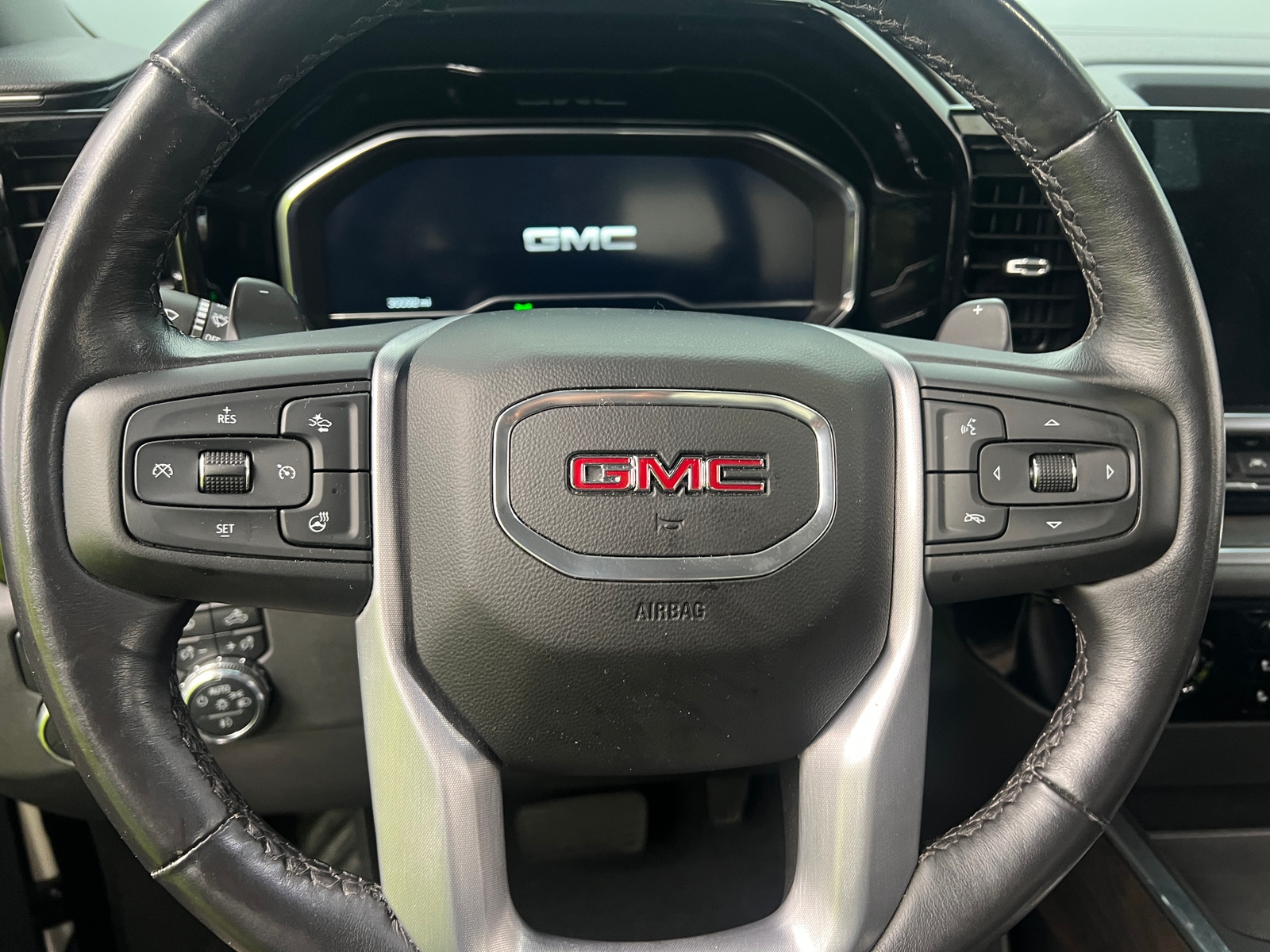 Thumbnail: 2023 GMC Sierra 1500 - 4