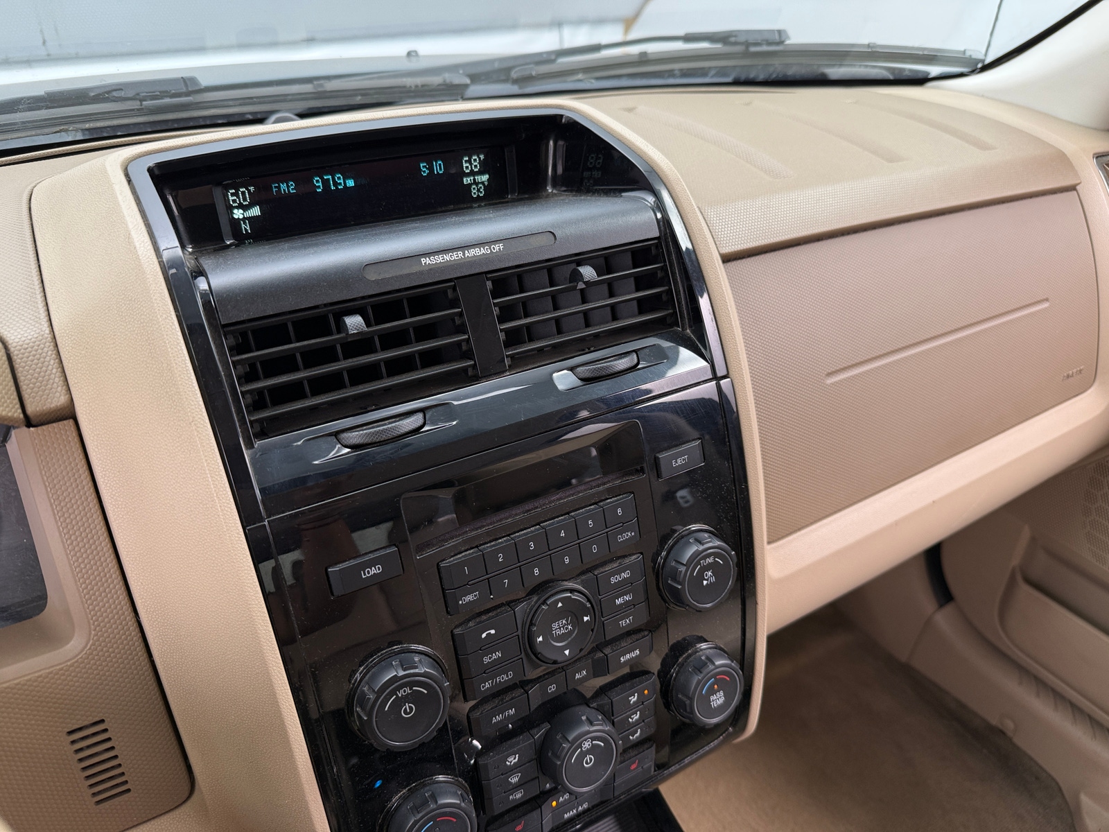 Thumbnail: 2012 Ford Escape - 3