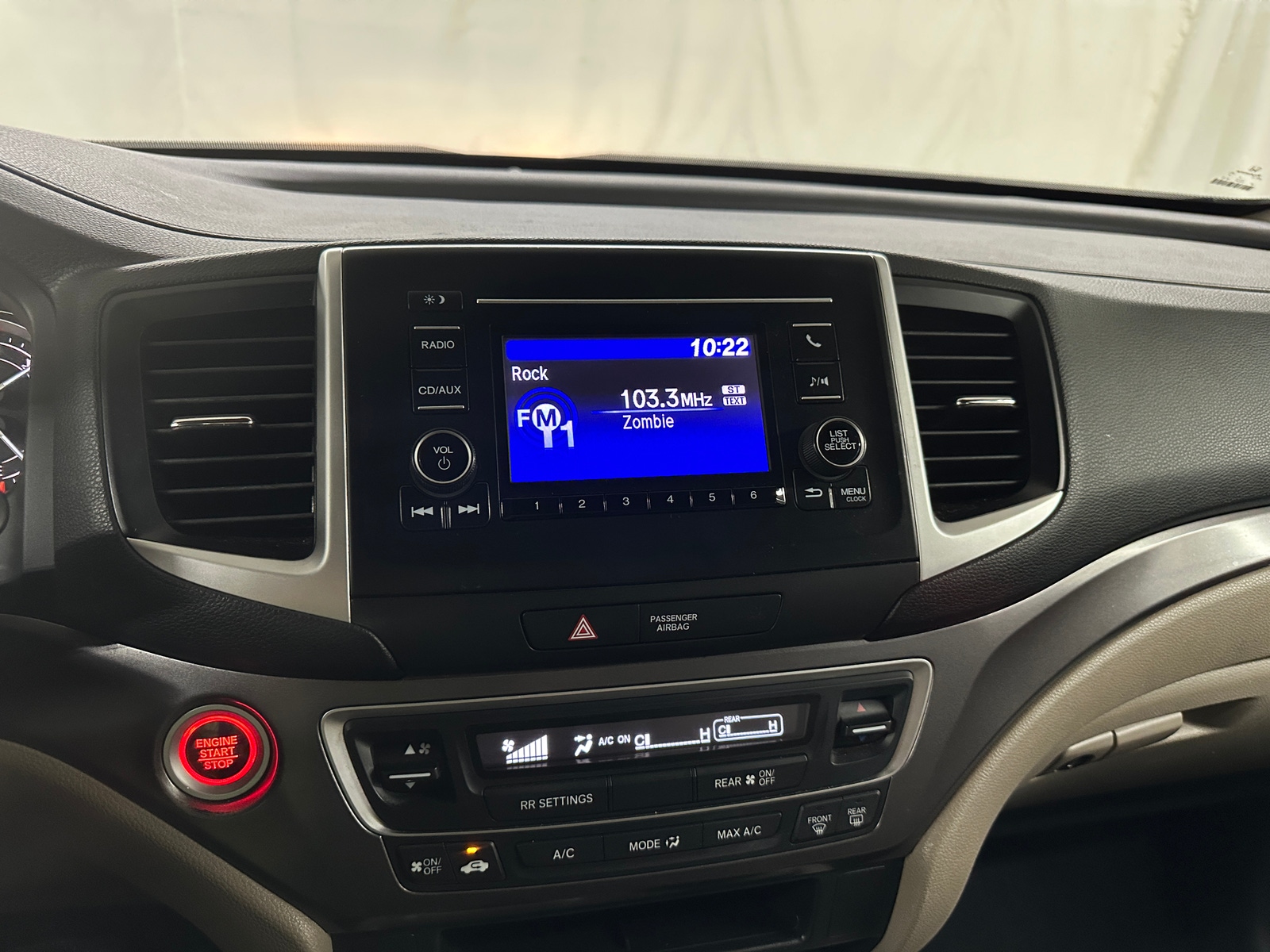 Thumbnail: 2016 Honda Pilot - 4