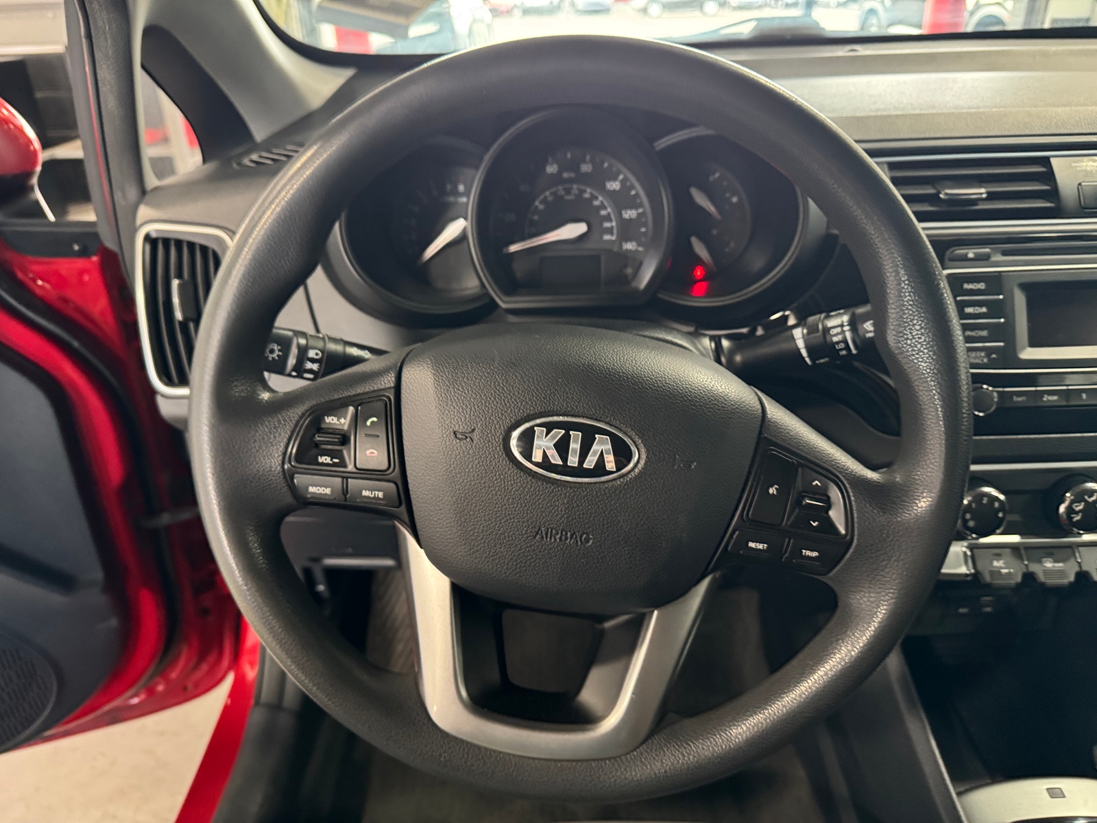 Thumbnail: 2017 Kia Rio - 5