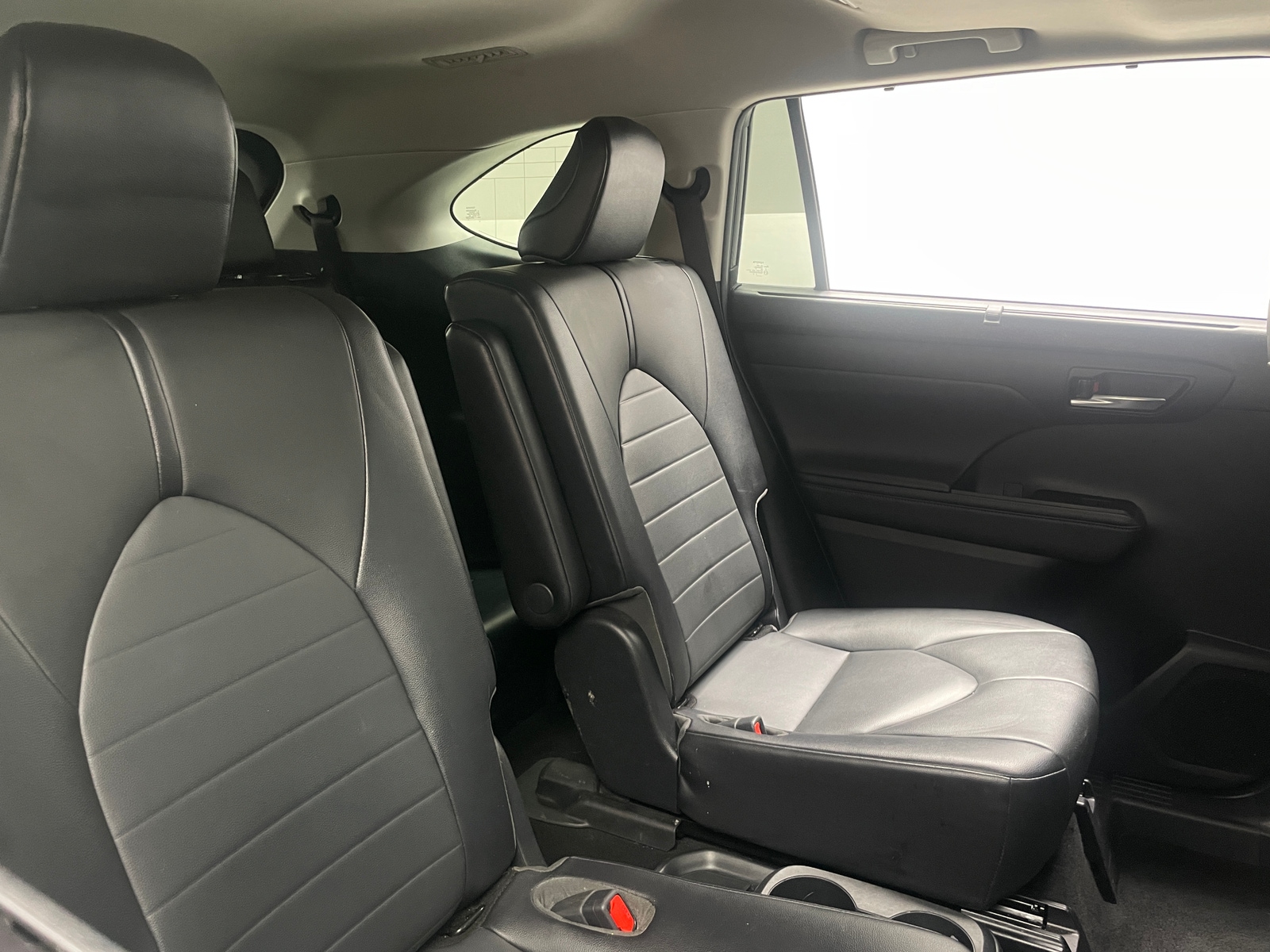 Thumbnail: 2021 Toyota Highlander - 5