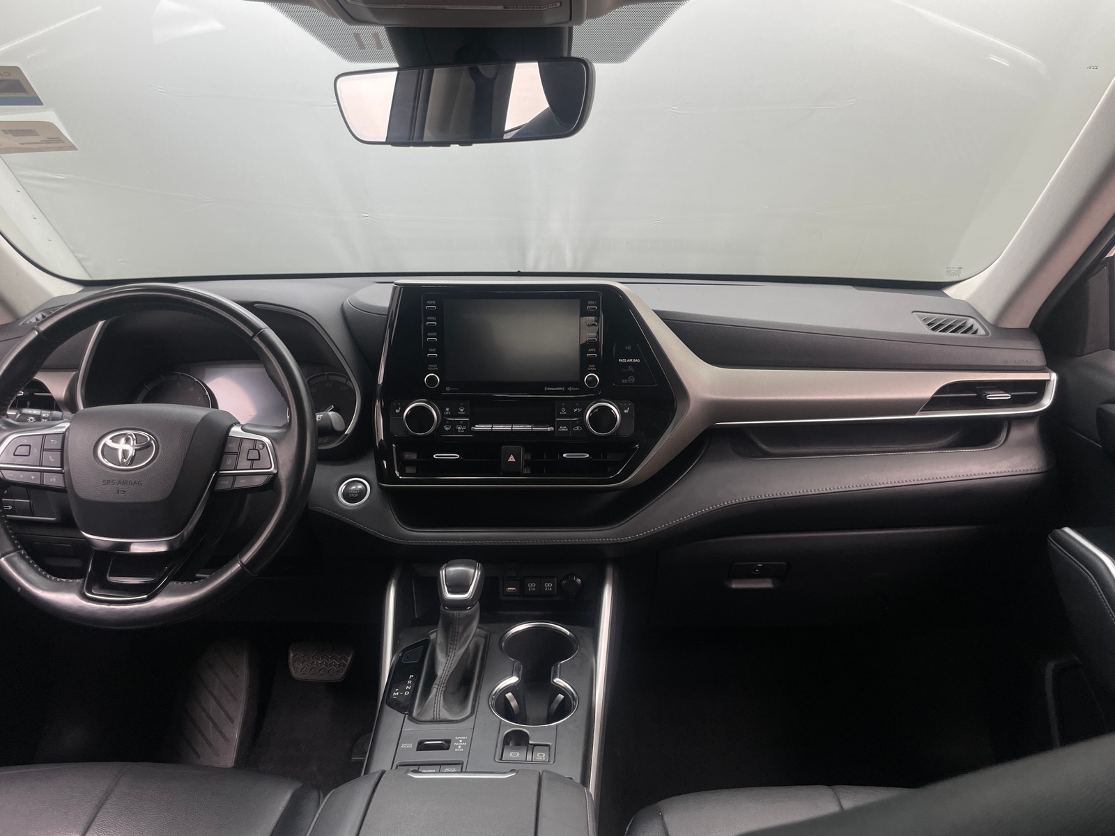 Thumbnail: 2021 Toyota Highlander - 2