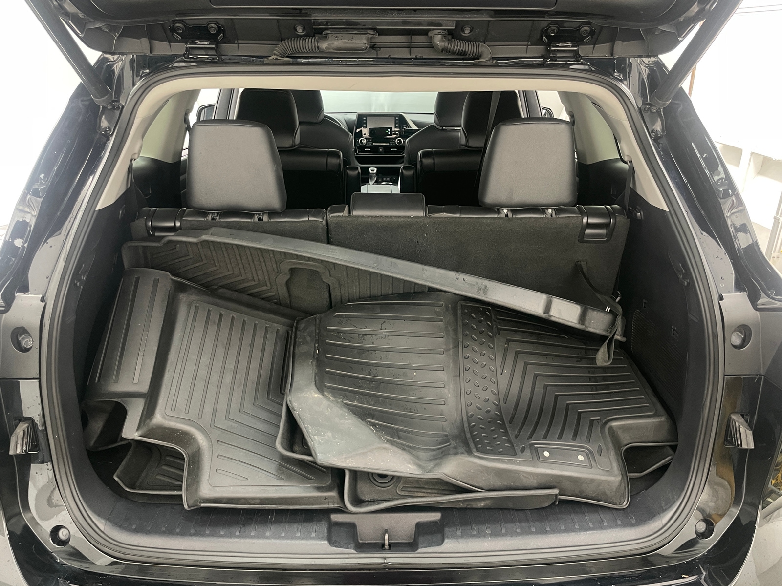 Thumbnail: 2021 Toyota Highlander - 6